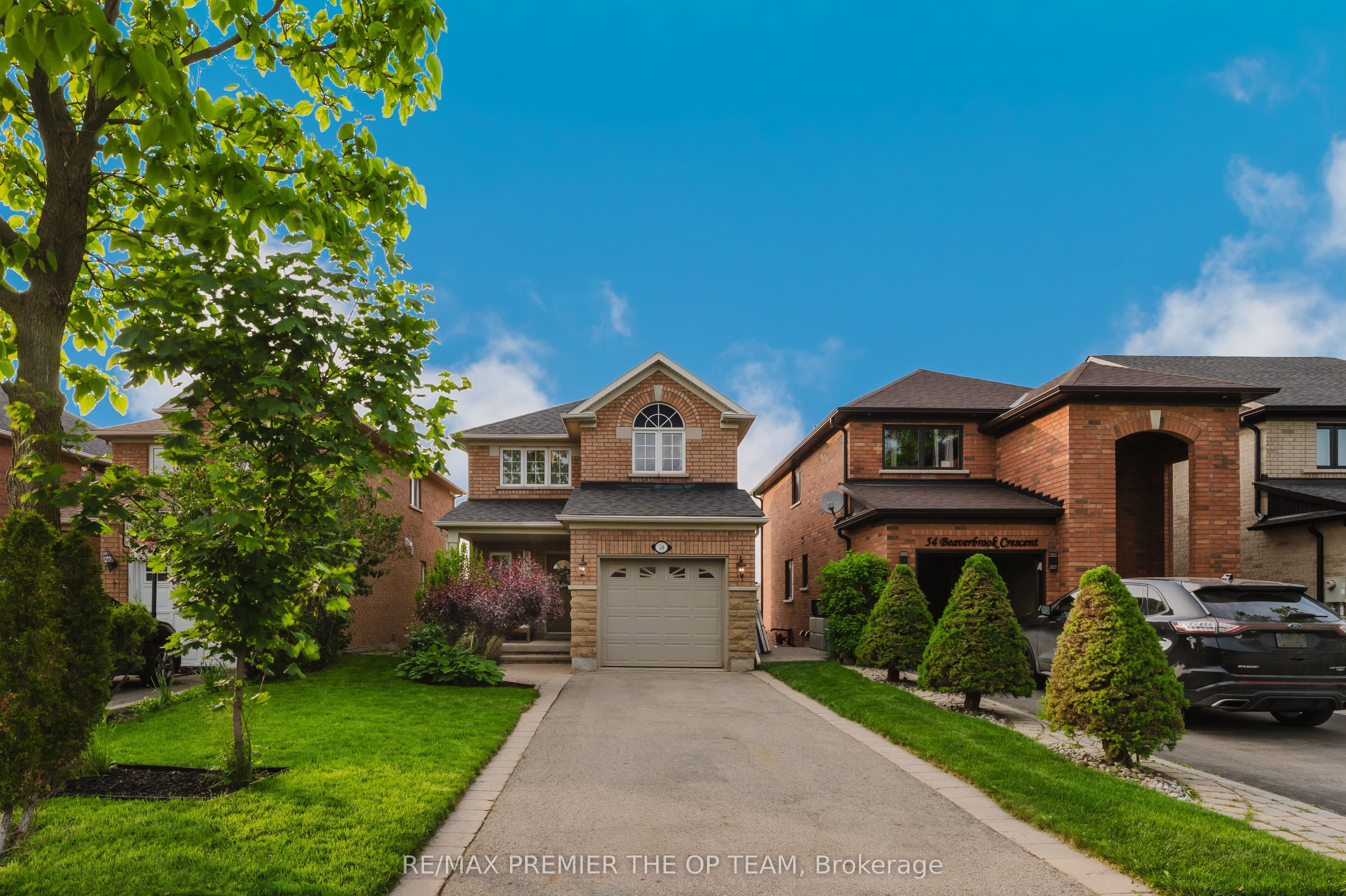 50 Beaverbrook Cres Property Photo 1