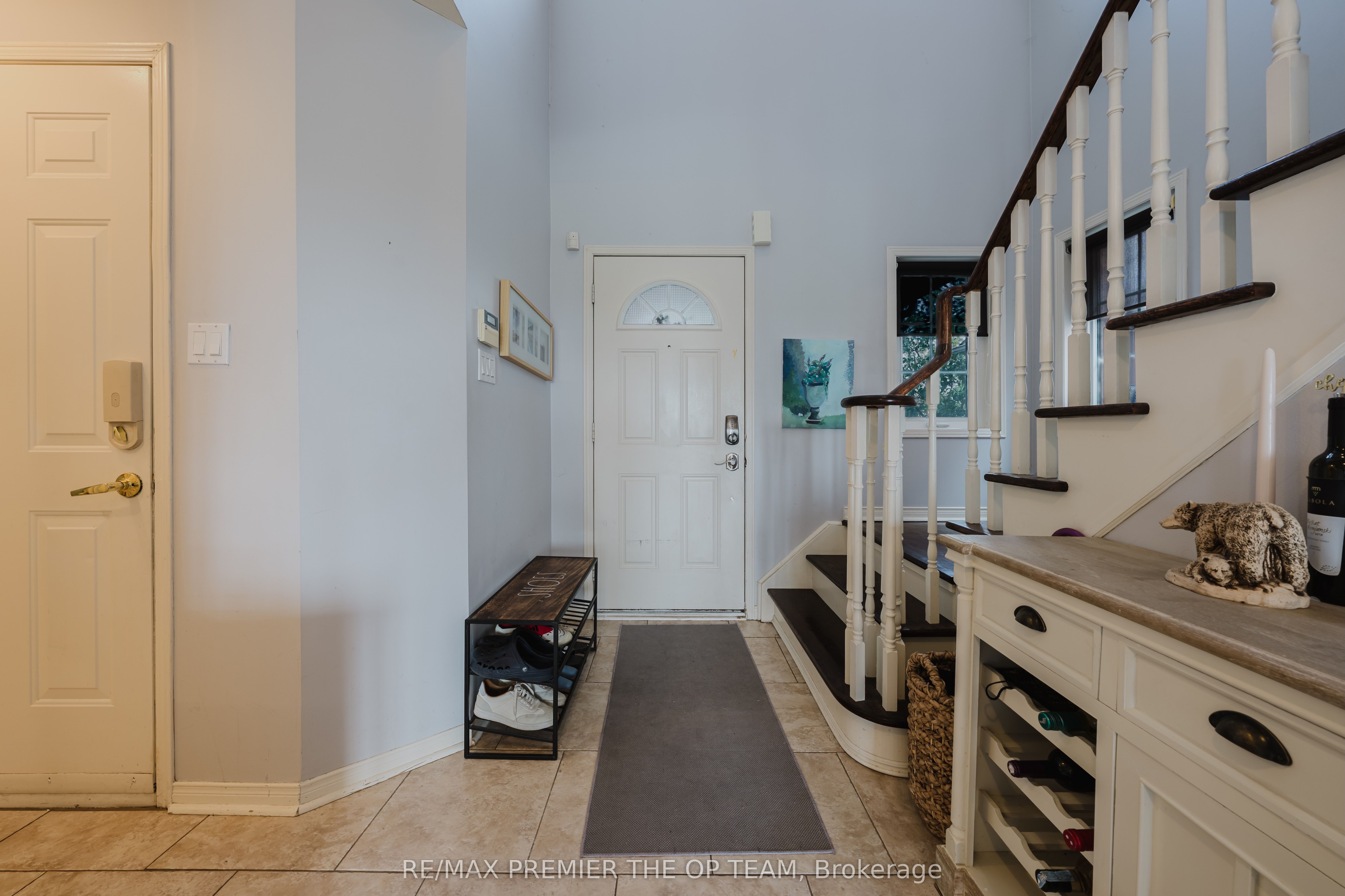 50 Beaverbrook Crescent Property Photo 3