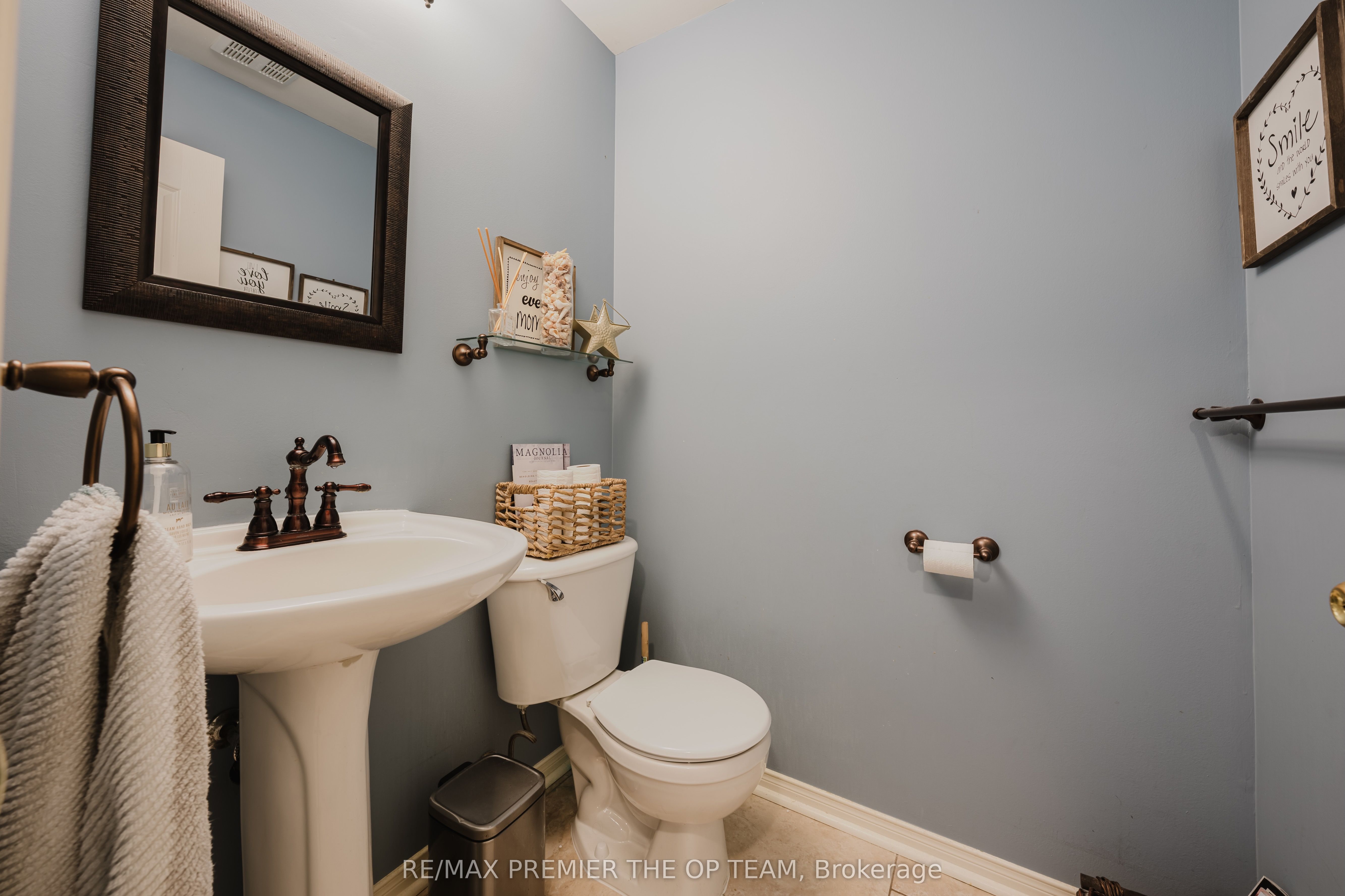 50 Beaverbrook Crescent Property Photo 4