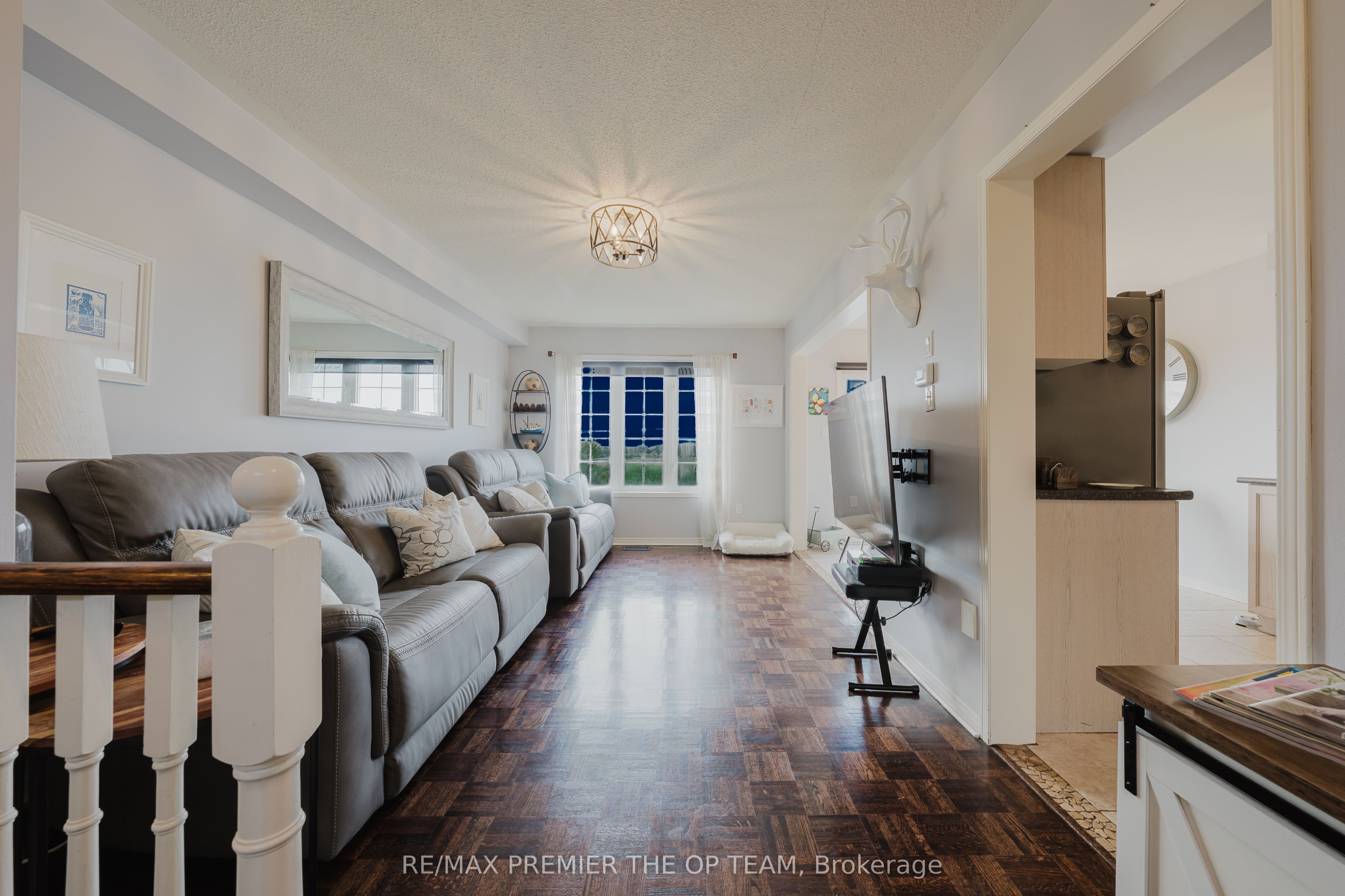 50 Beaverbrook Crescent Property Photo 6