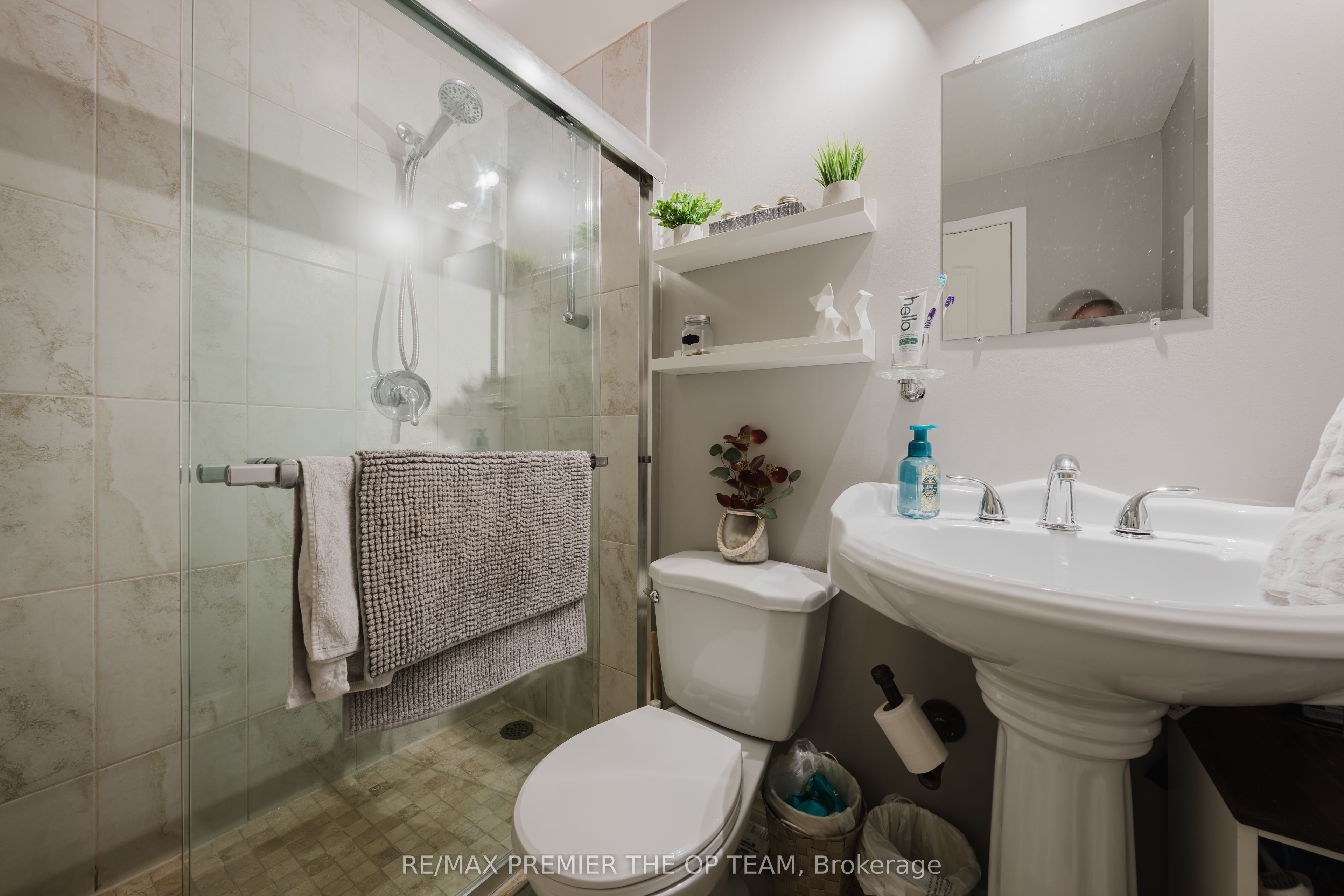 50 Beaverbrook Crescent Property Photo 28
