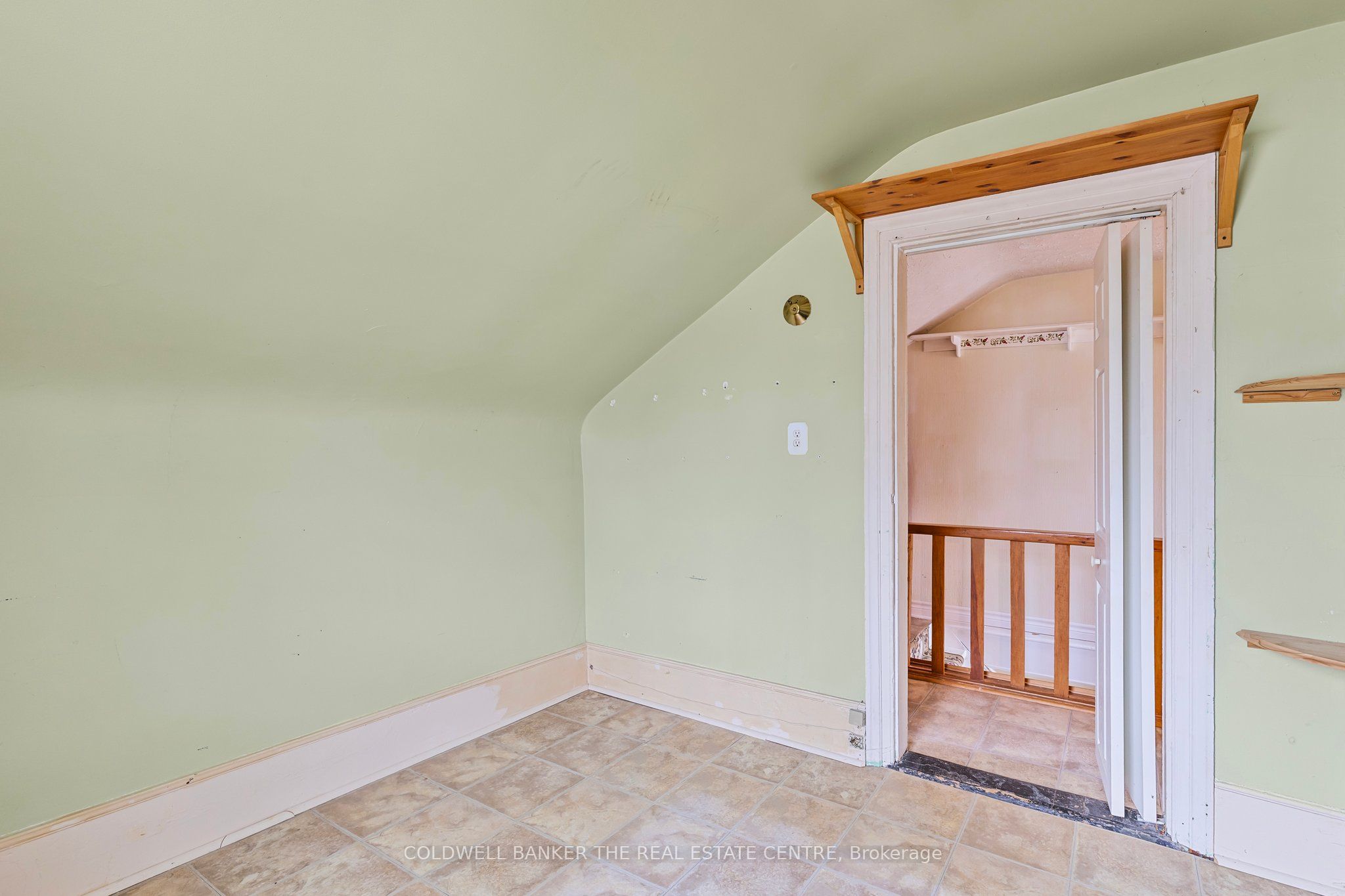 410 Eagle Street Property Photo 16