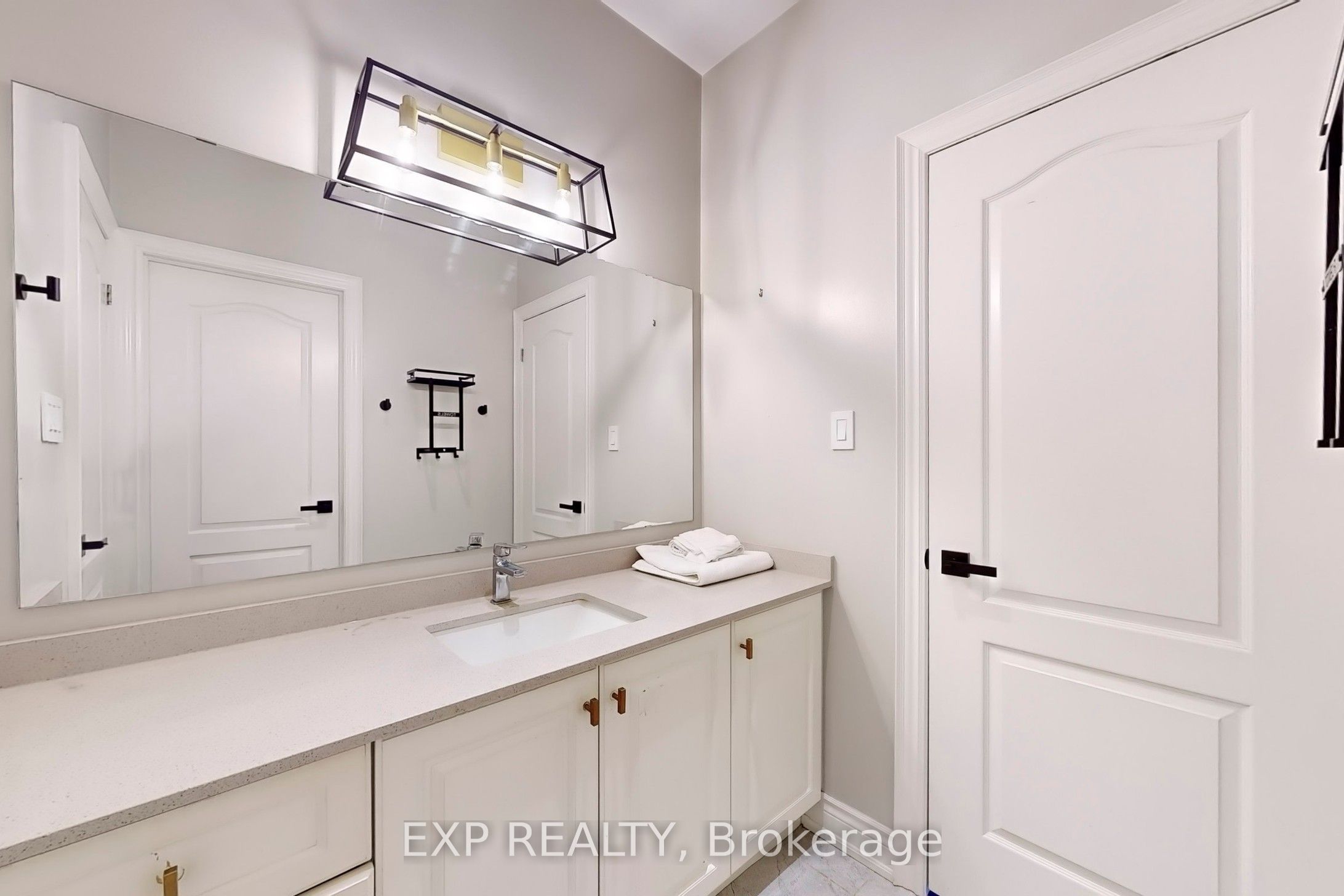 50 Sharonview Crescent Property Photo 28