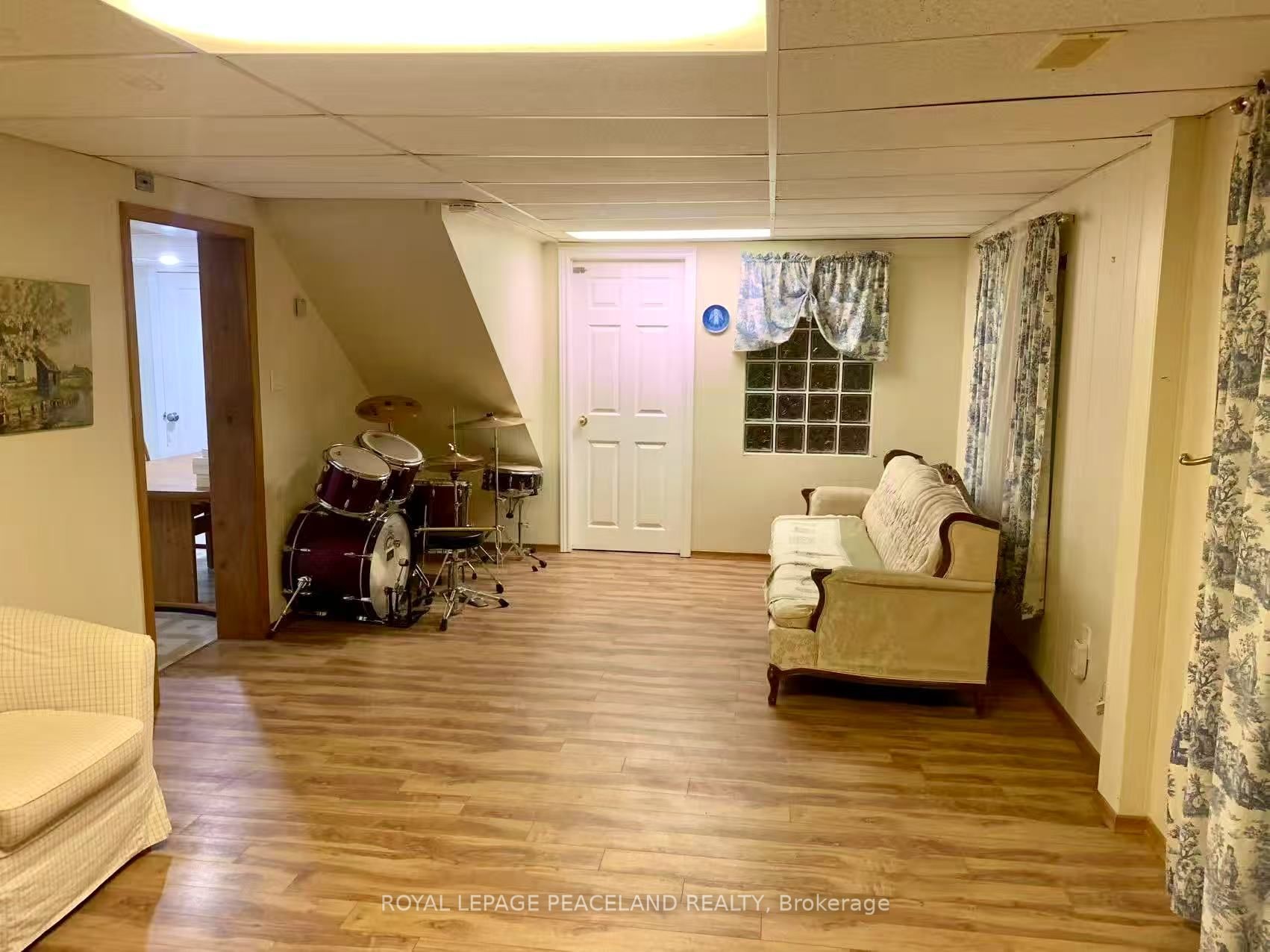 #unit 2 - 16414 Mccowan Road Property Photo 3
