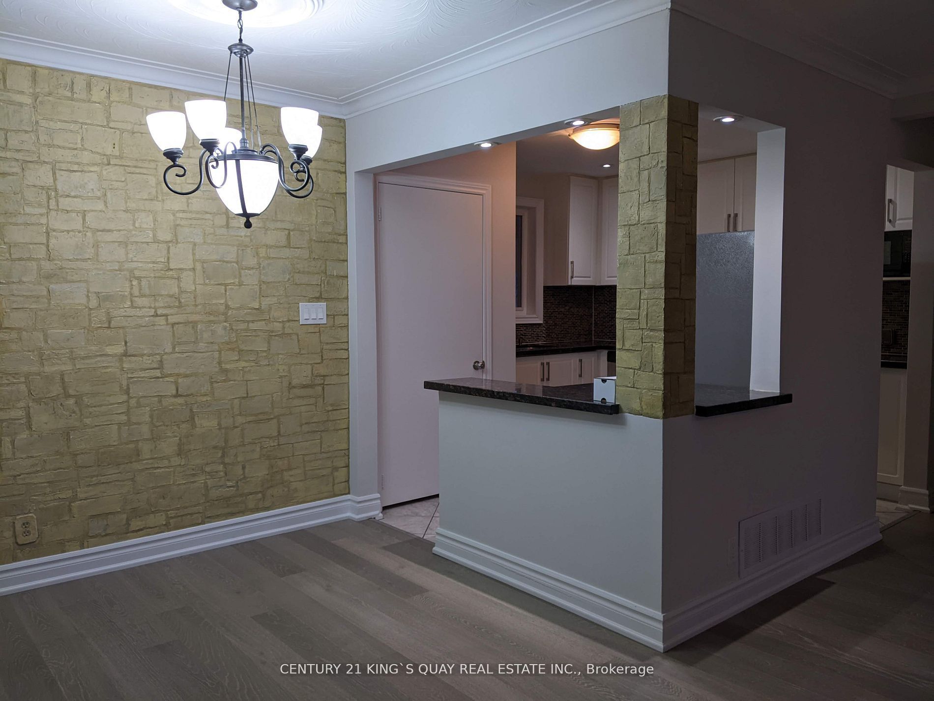 391 Wenlock Avenue Property Photo 7