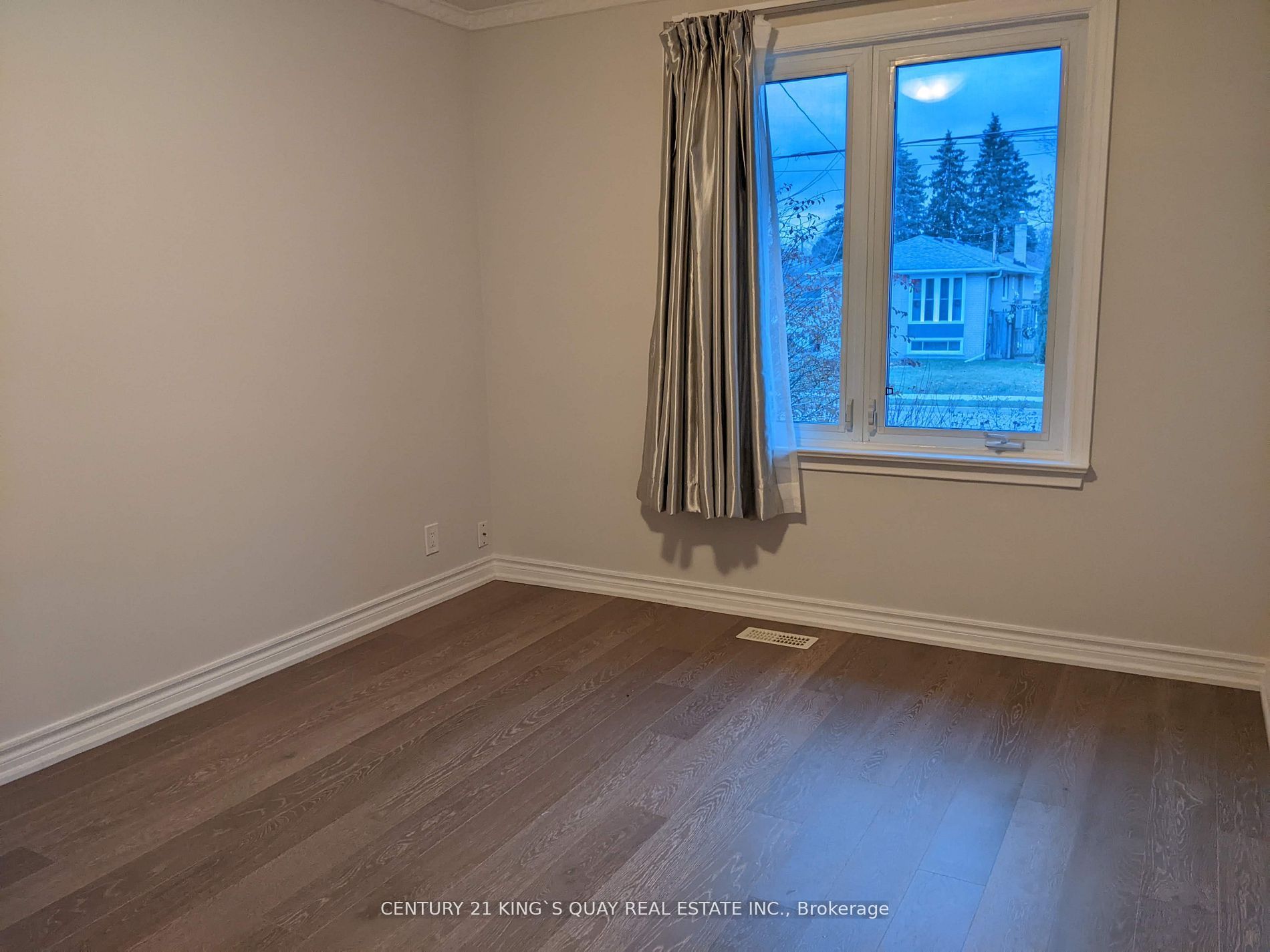 391 Wenlock Avenue Property Photo 14
