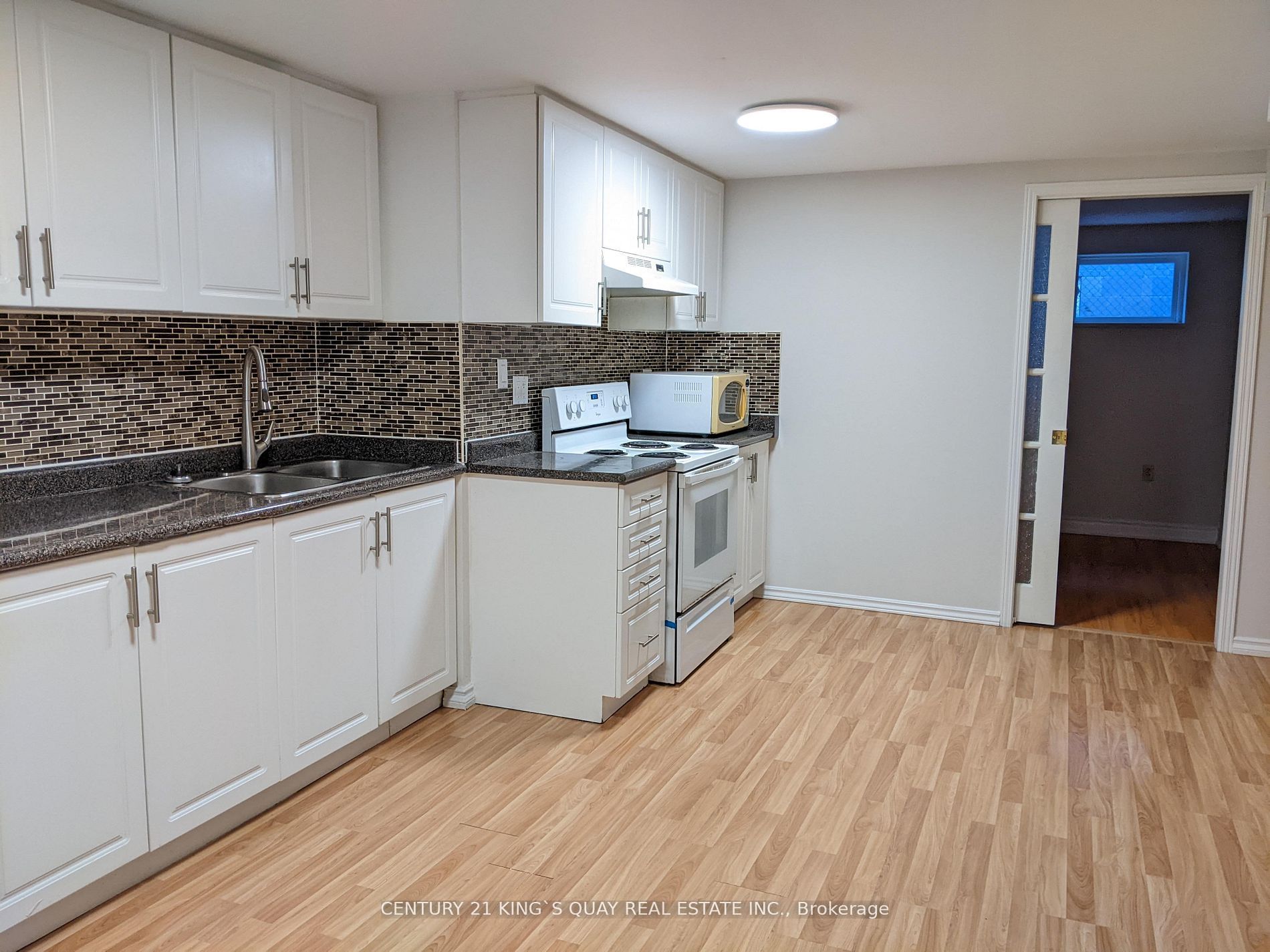 391 Wenlock Avenue Property Photo 18