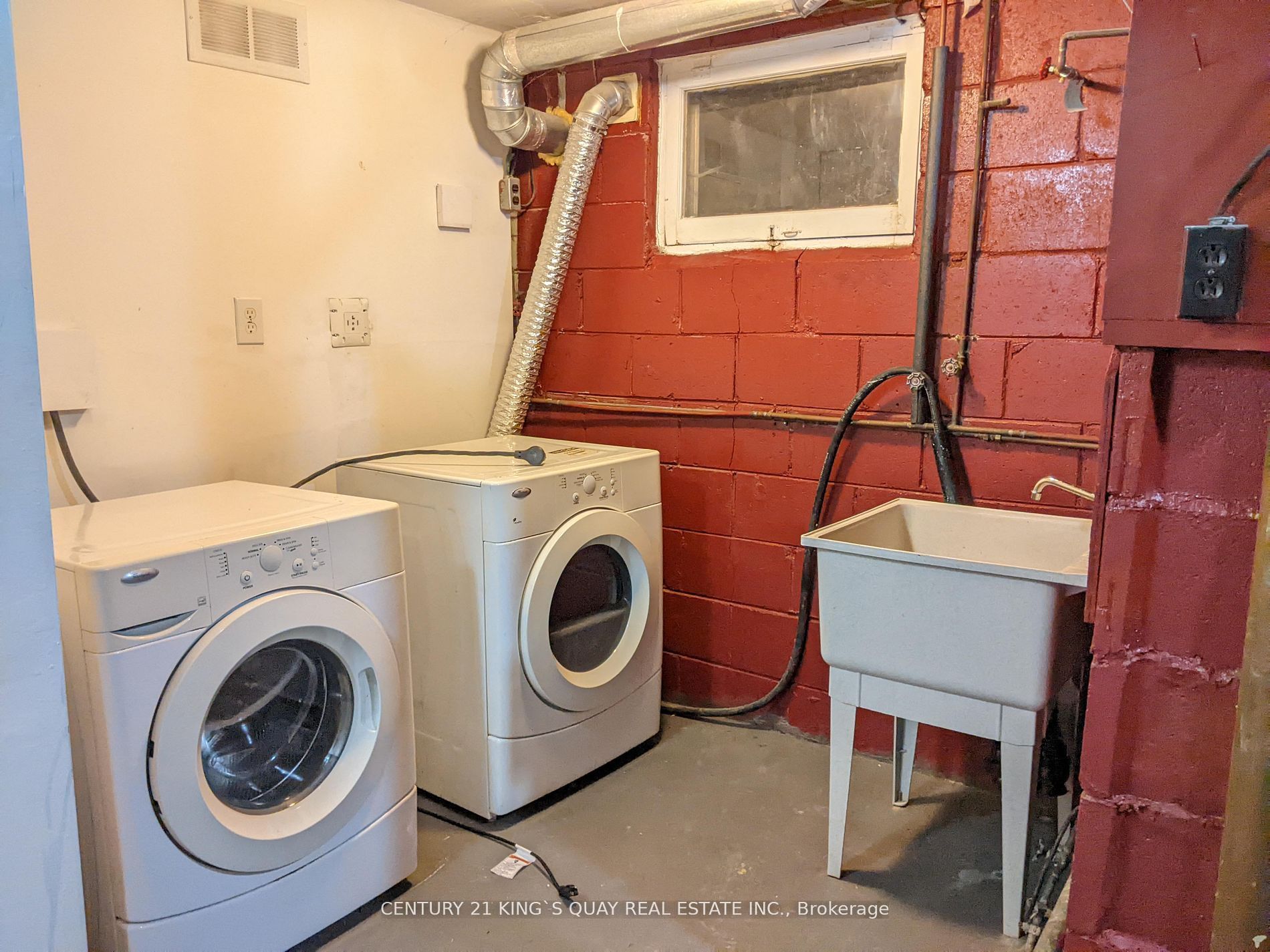 391 Wenlock Avenue Property Photo 22