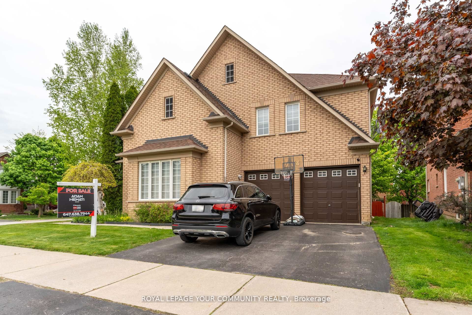 9 Glenis Gate Property Photo 1