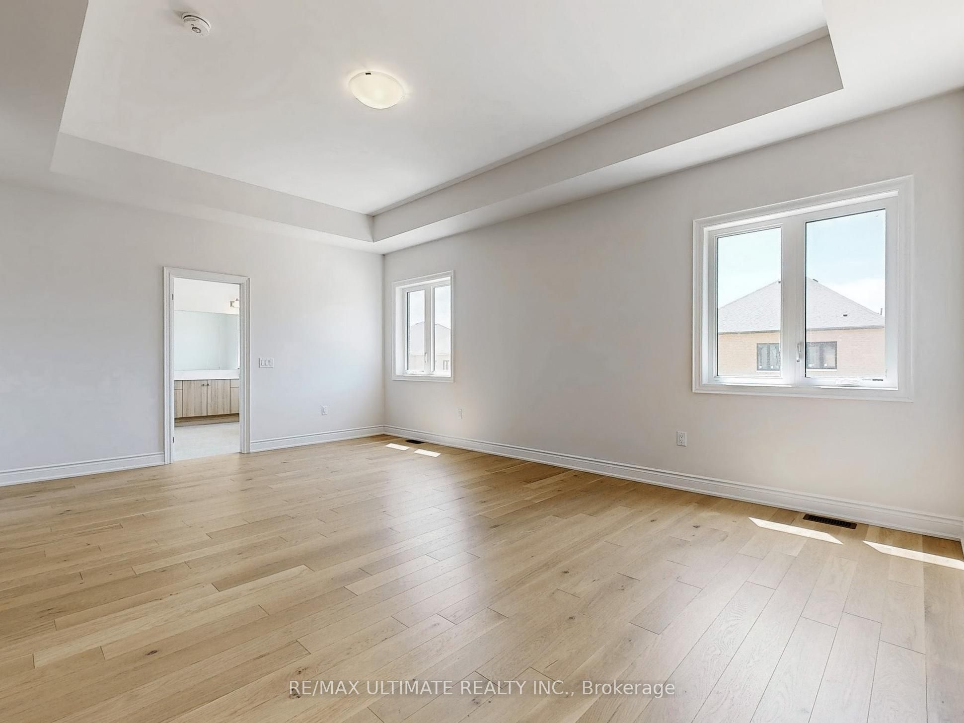 156 Winthrop Crescent Property Photo 20