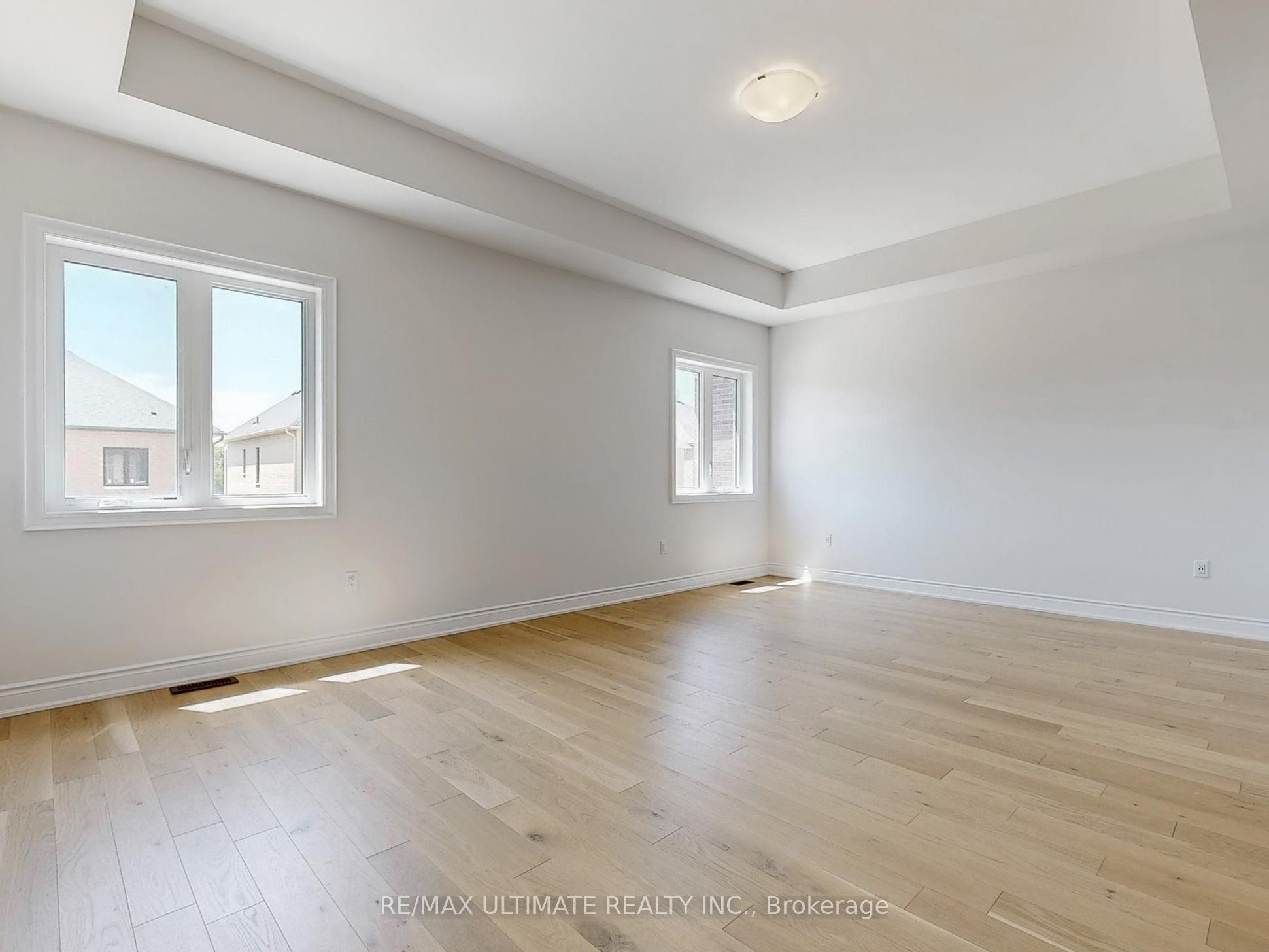 156 Winthrop Crescent Property Photo 23