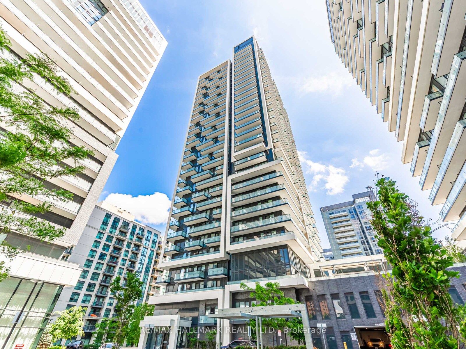 #404 - 105 Oneida Crescent Property Photo 1