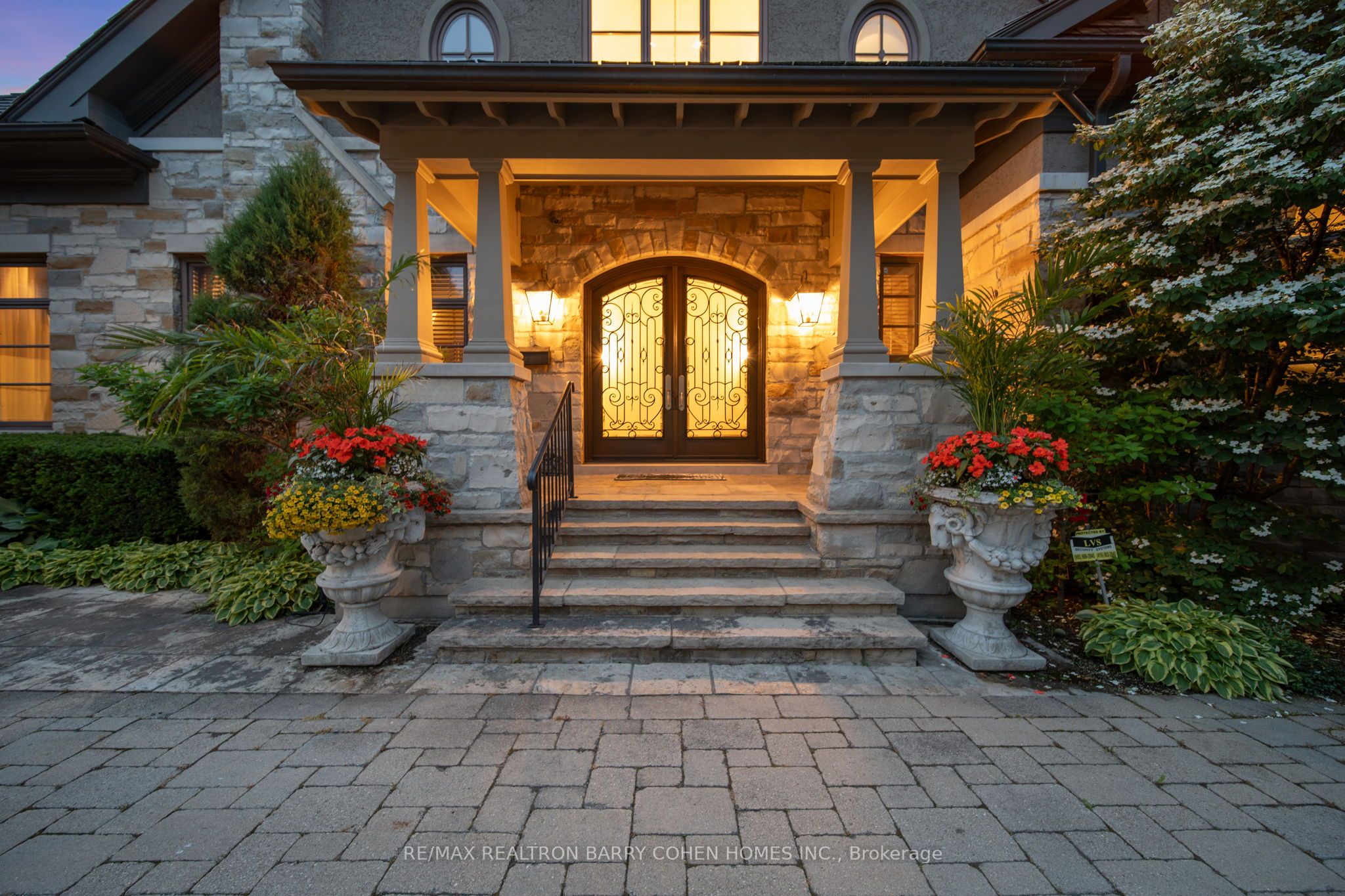 55 Thornbank Road Property Photo 2