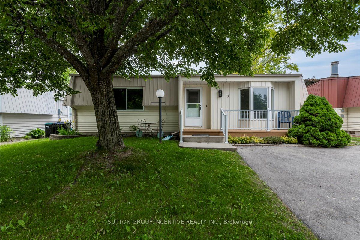 3 Comforts Cove Property Photo 1