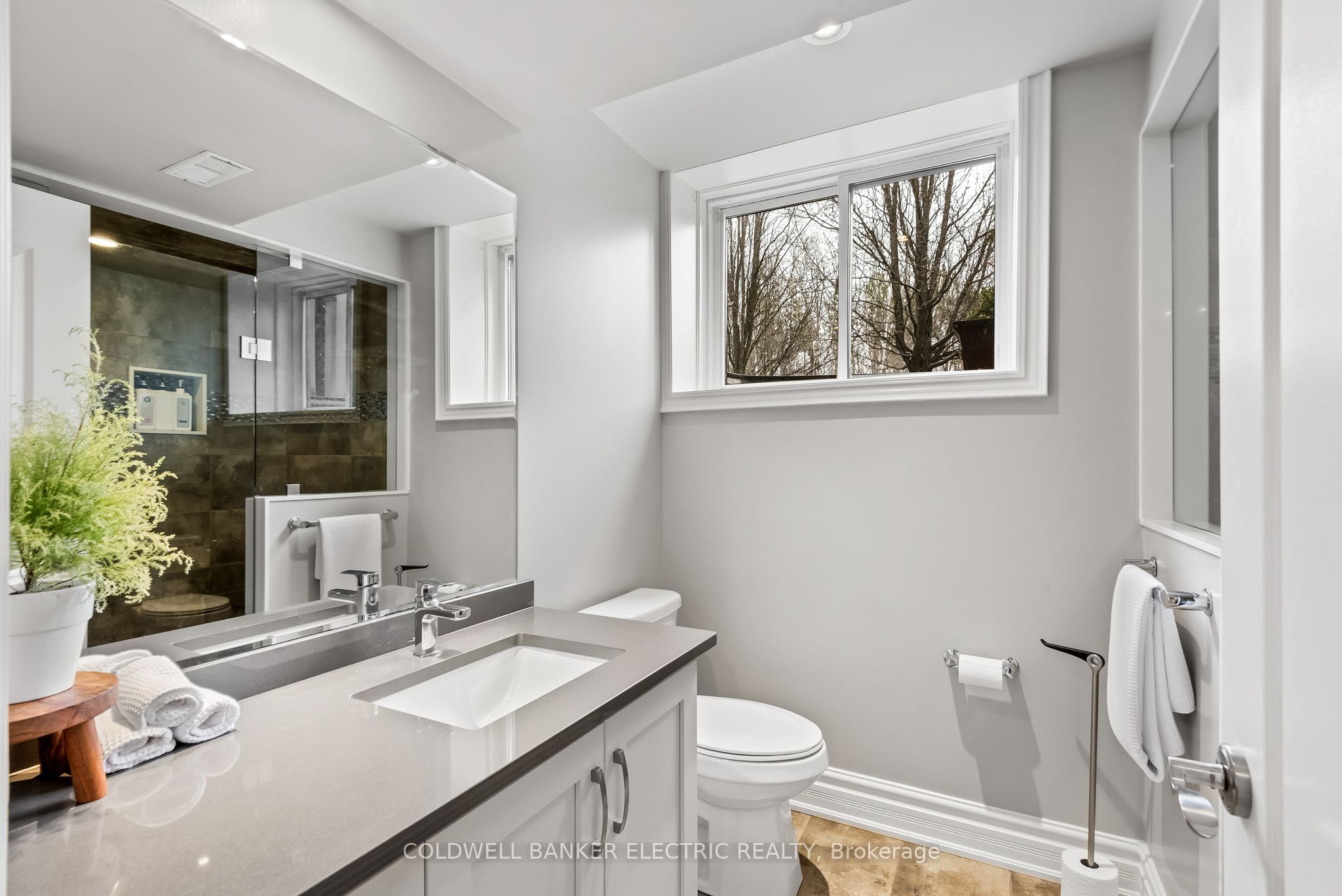 7 Deer Run Property Photo 41