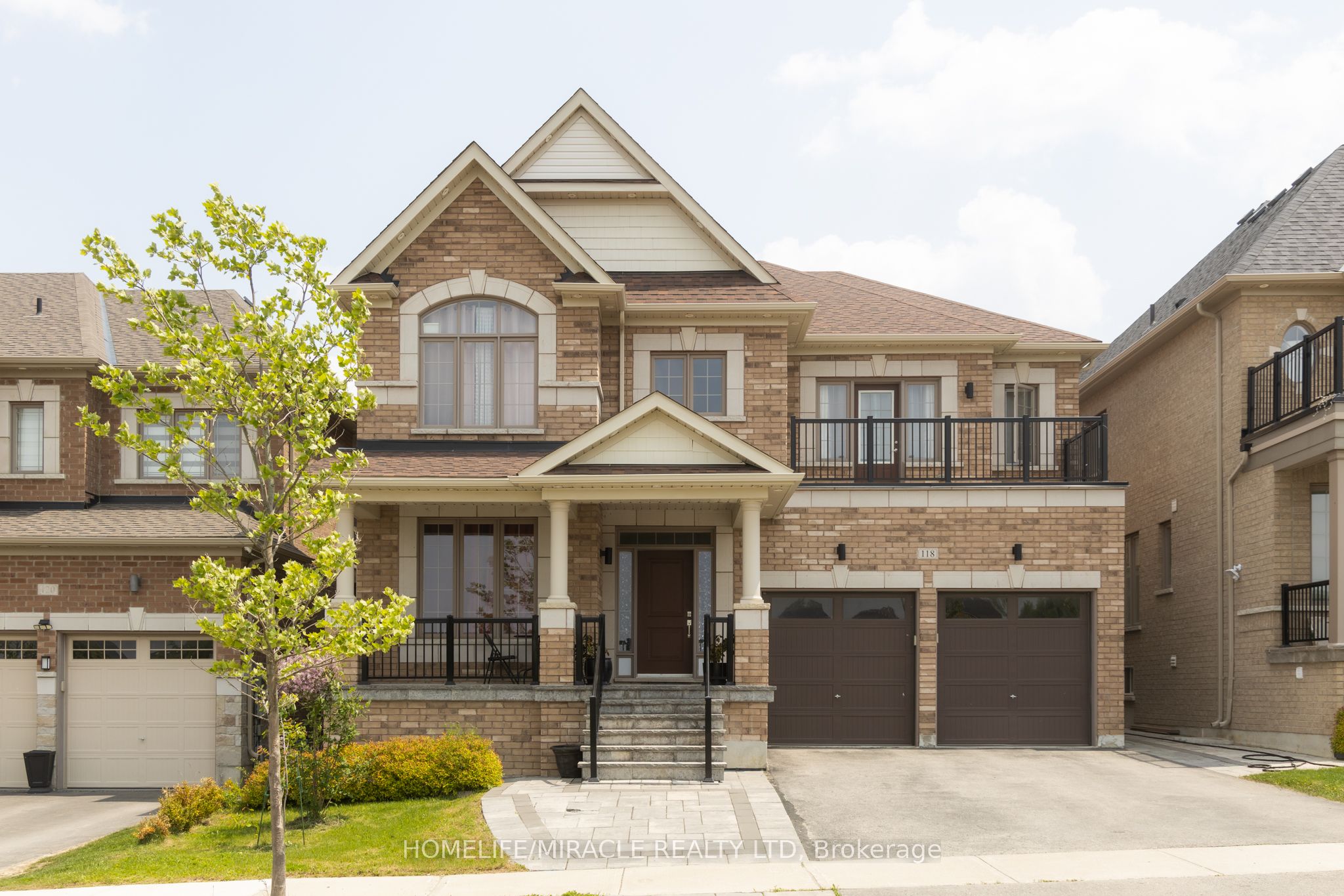 118 Frank Kelly Drive Property Photo 1