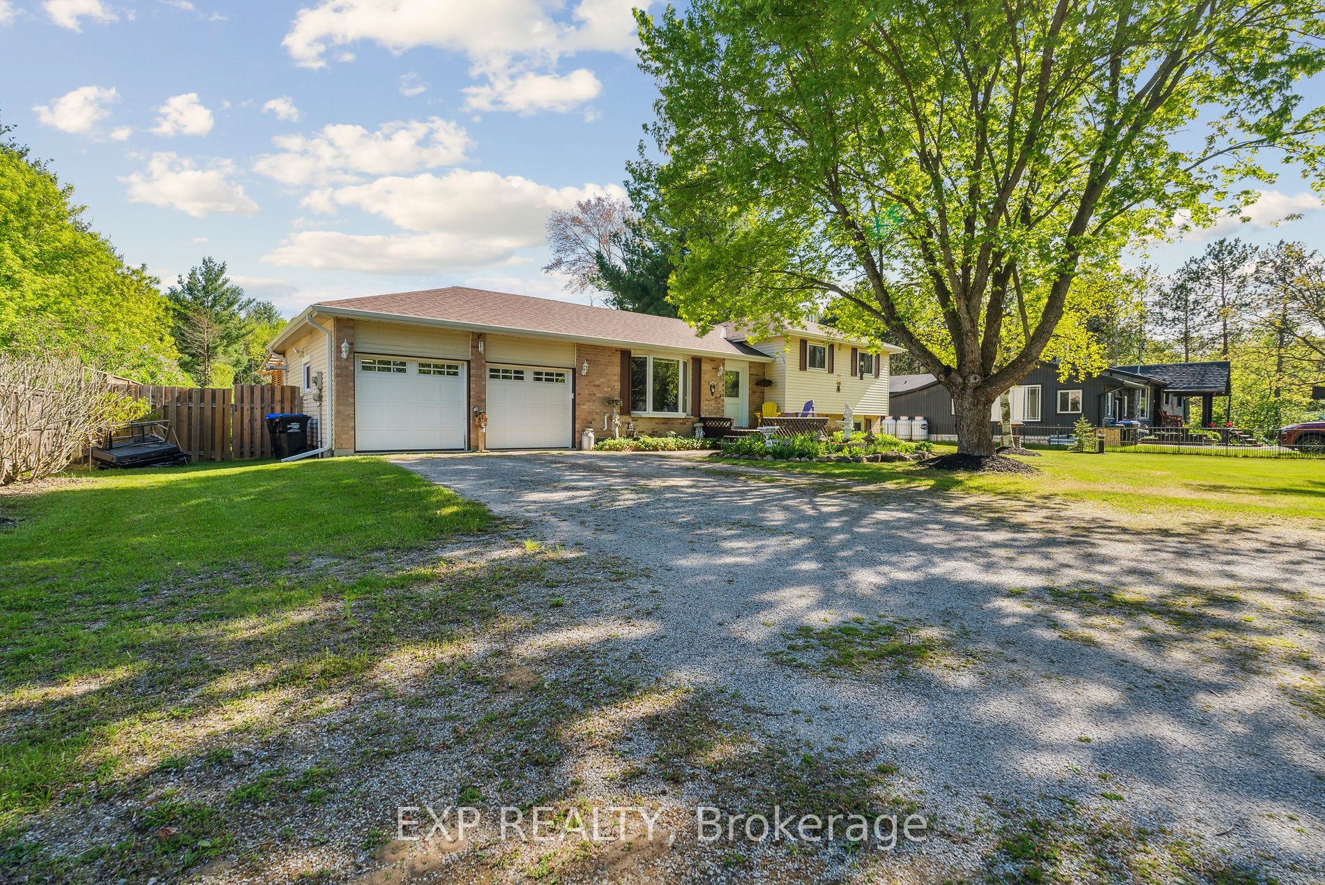 8245 Main Street Property Photo 1