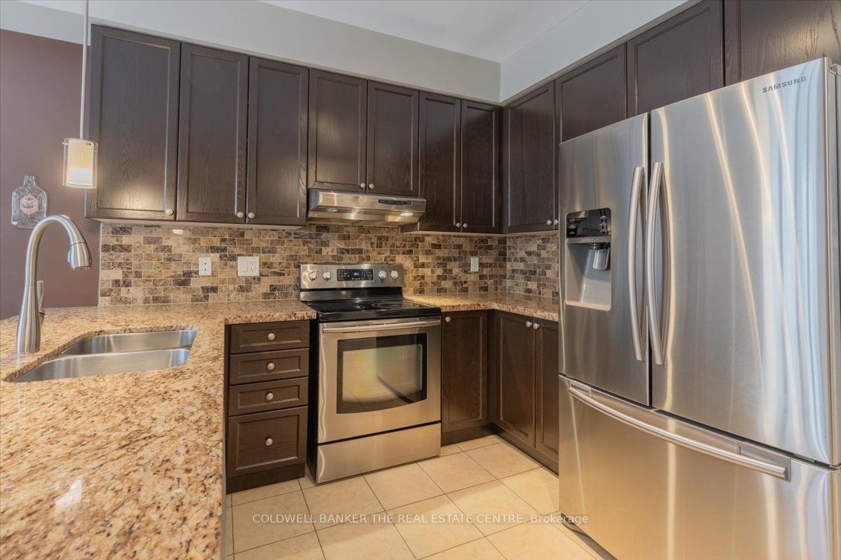 114 Laurendale Avenue Property Photo 13