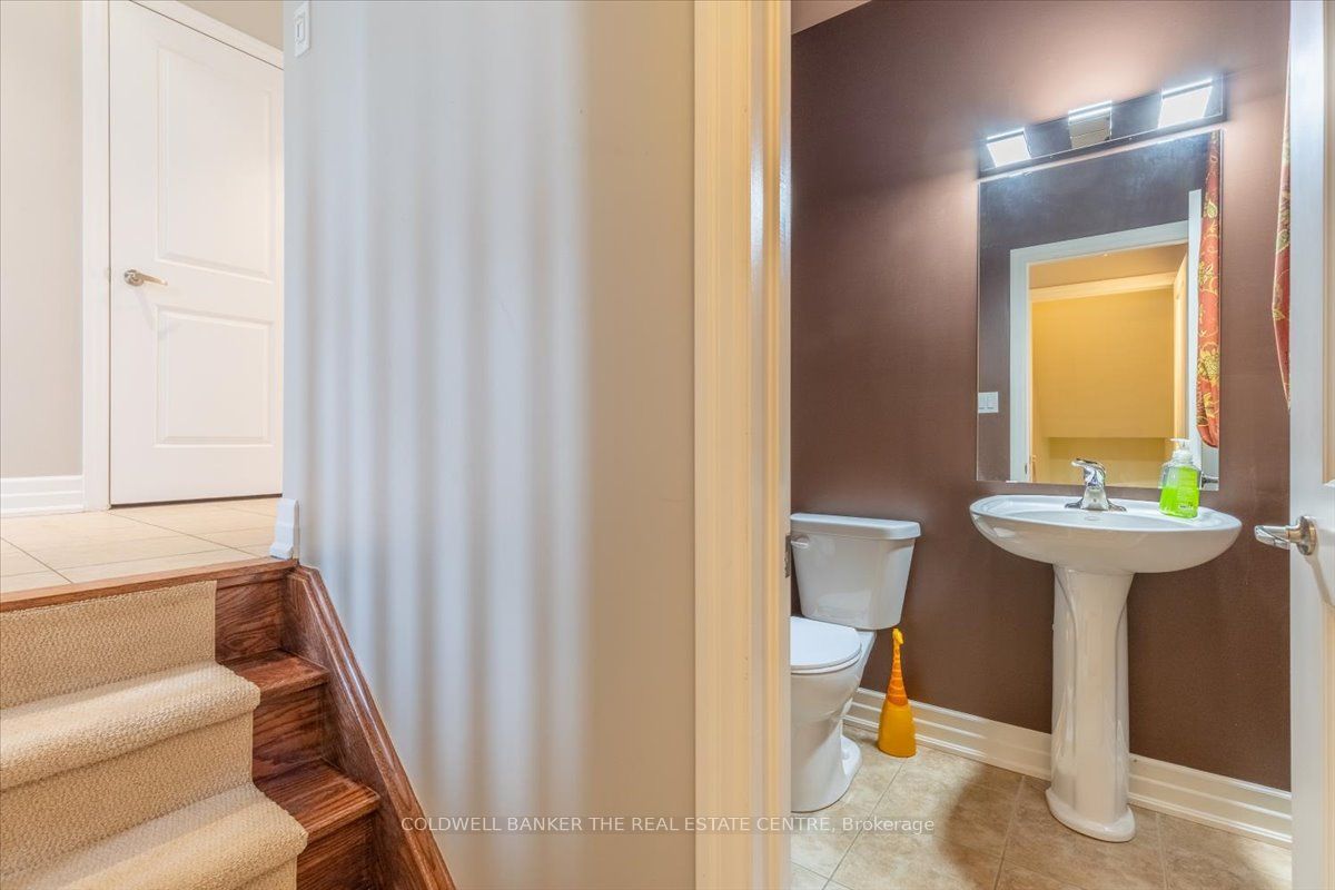 114 Laurendale Avenue Property Photo 23