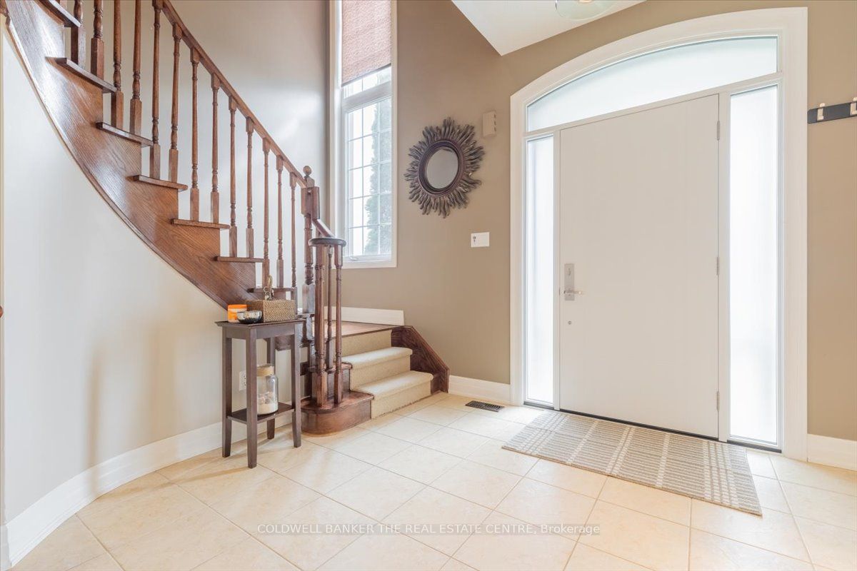 114 Laurendale Avenue Property Photo 25