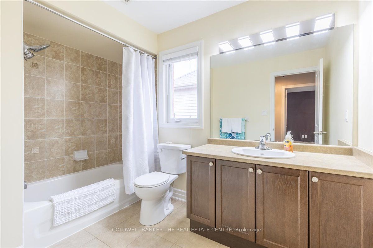 114 Laurendale Avenue Property Photo 29