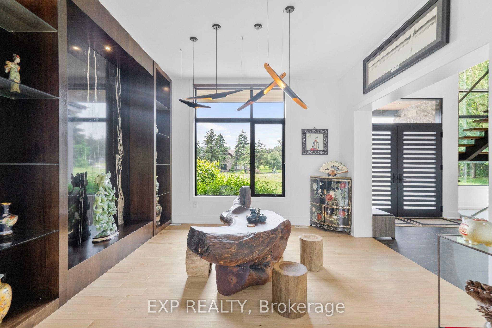 8 Cachet Parkway Property Photo 6