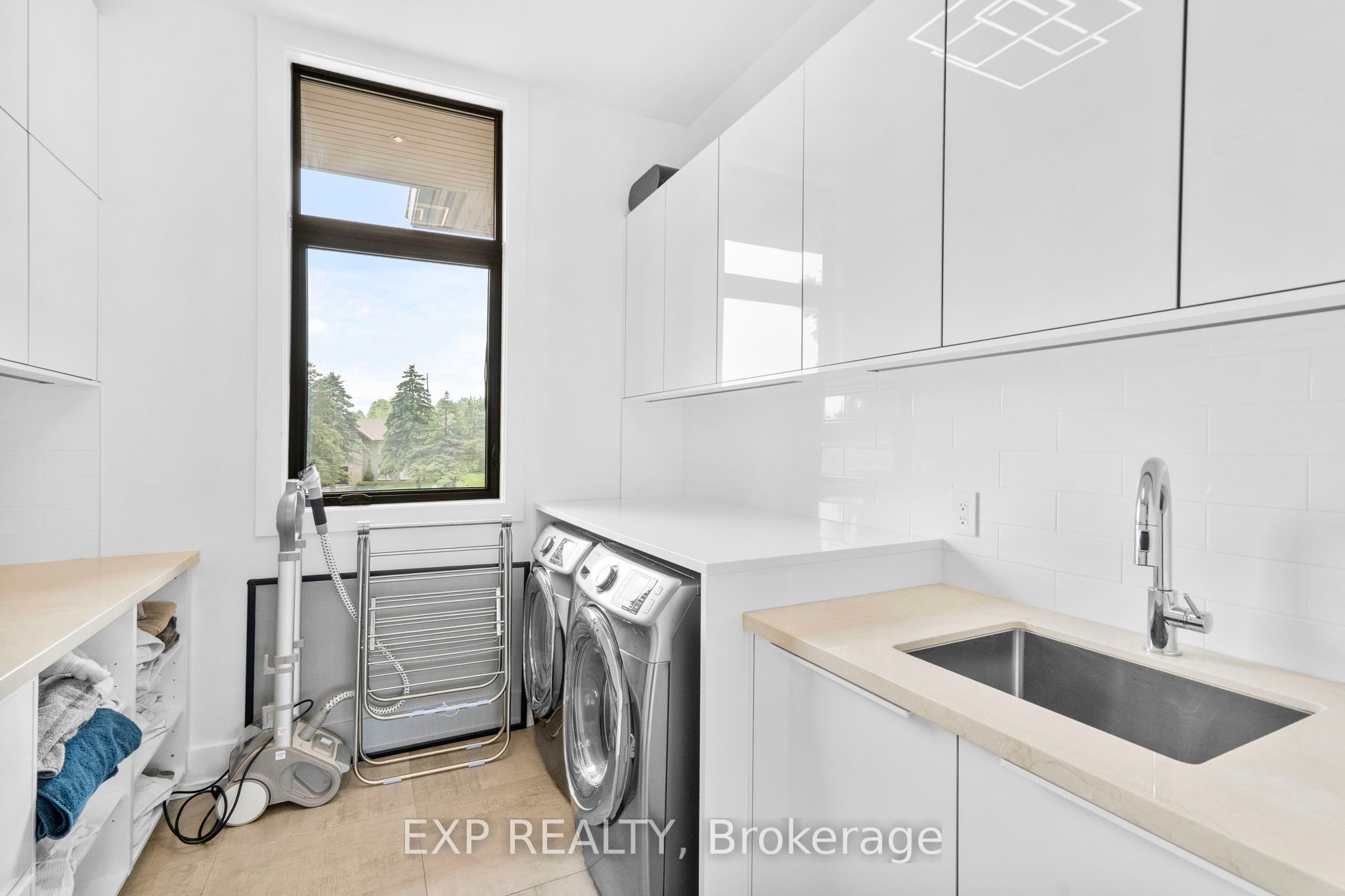 8 Cachet Parkway Property Photo 34