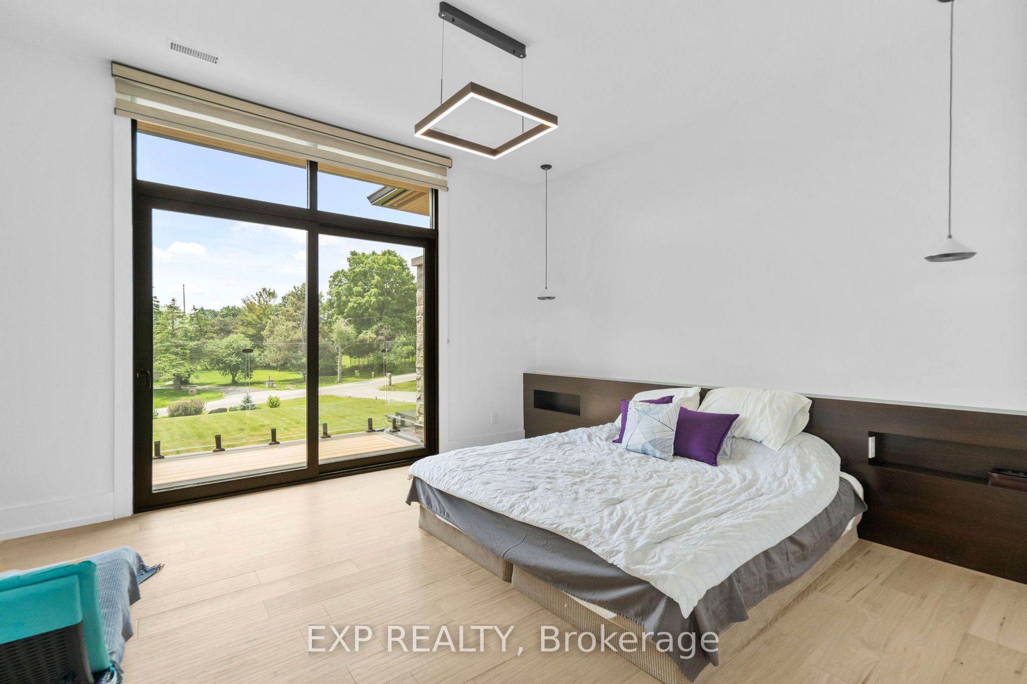 8 Cachet Parkway Property Photo 35