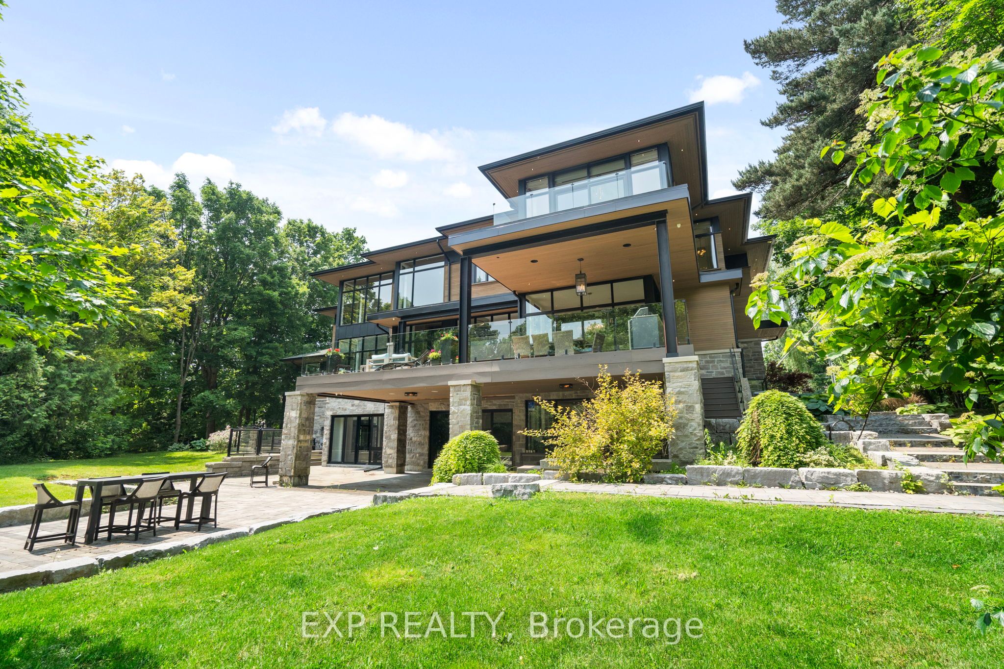 8 Cachet Parkway Property Photo 49