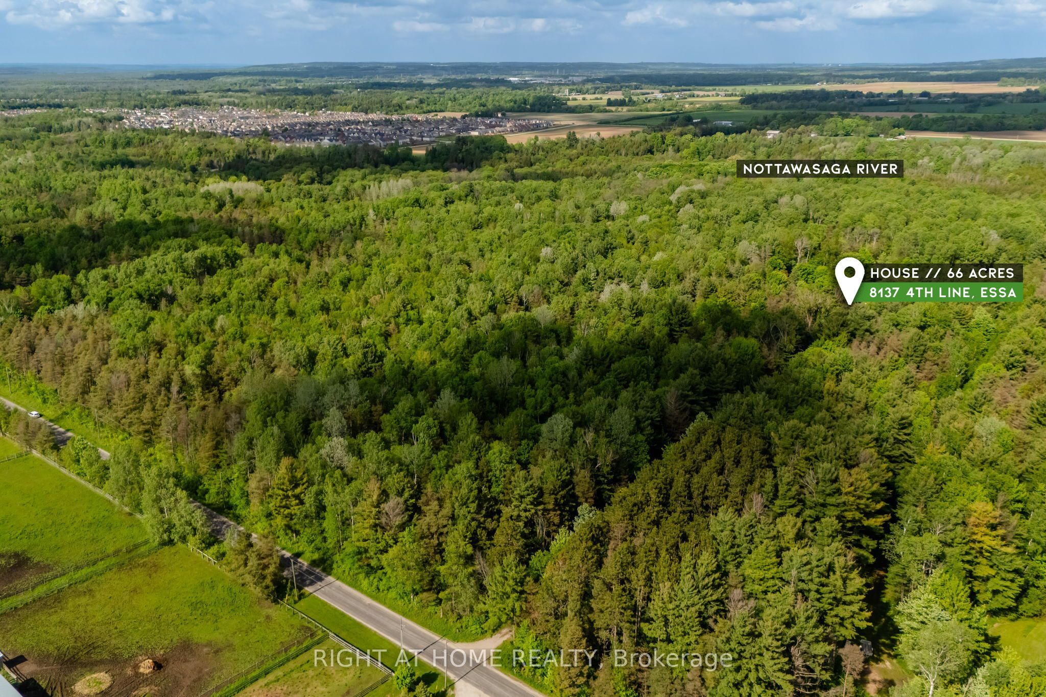 8137 4th Line Property Photo 1