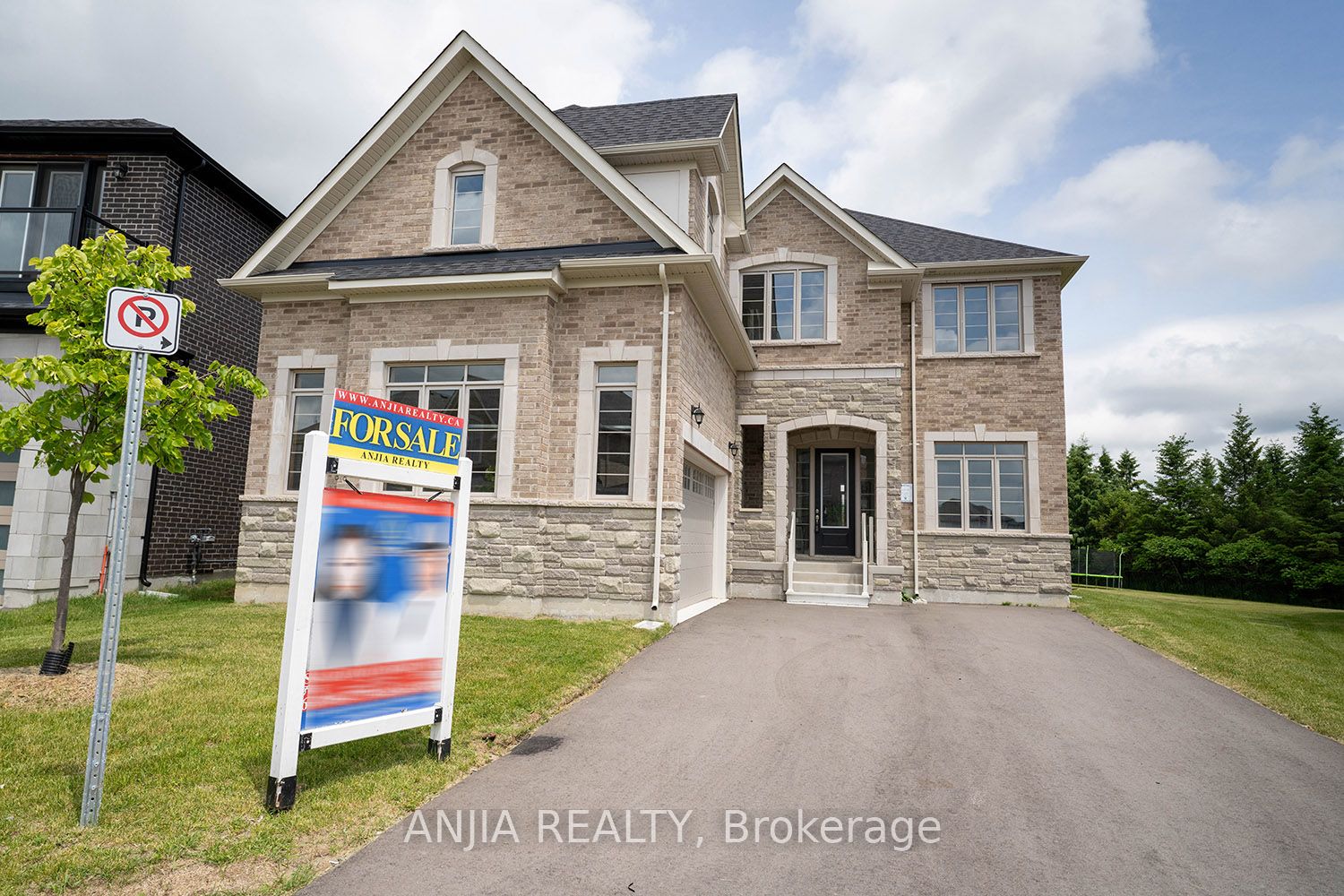 21 Joiner Circle Property Photo 1