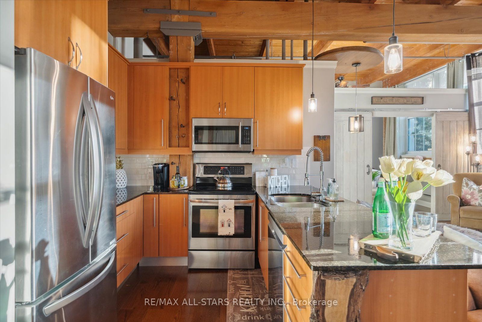 #113 - 543 Timothy Street Property Photo 4