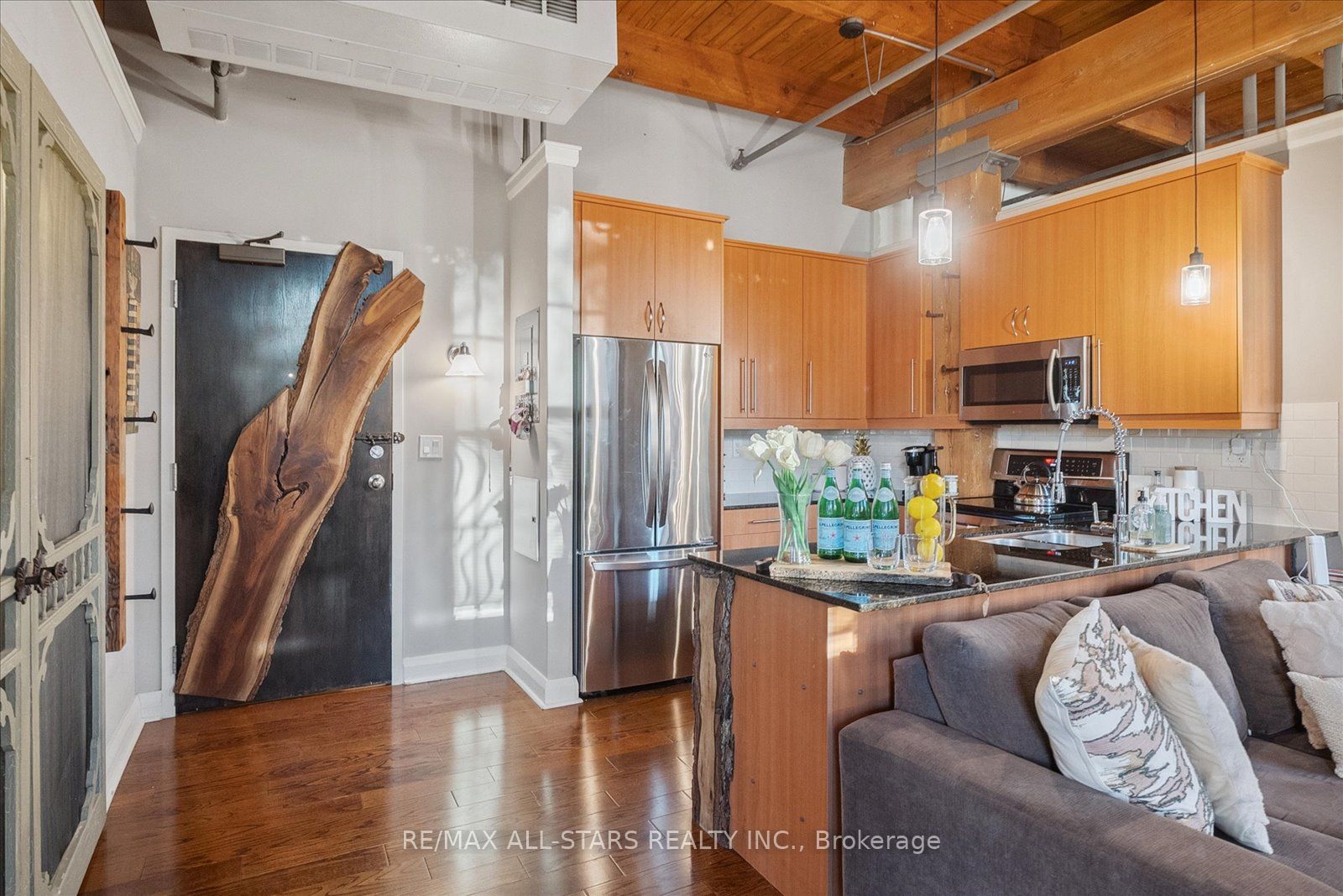#113 - 543 Timothy Street Property Photo 9