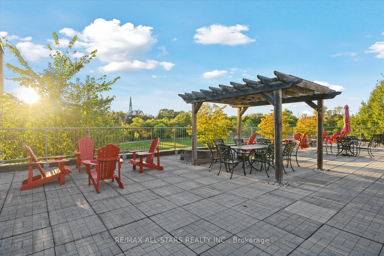 #113 - 543 Timothy Street Property Photo 35