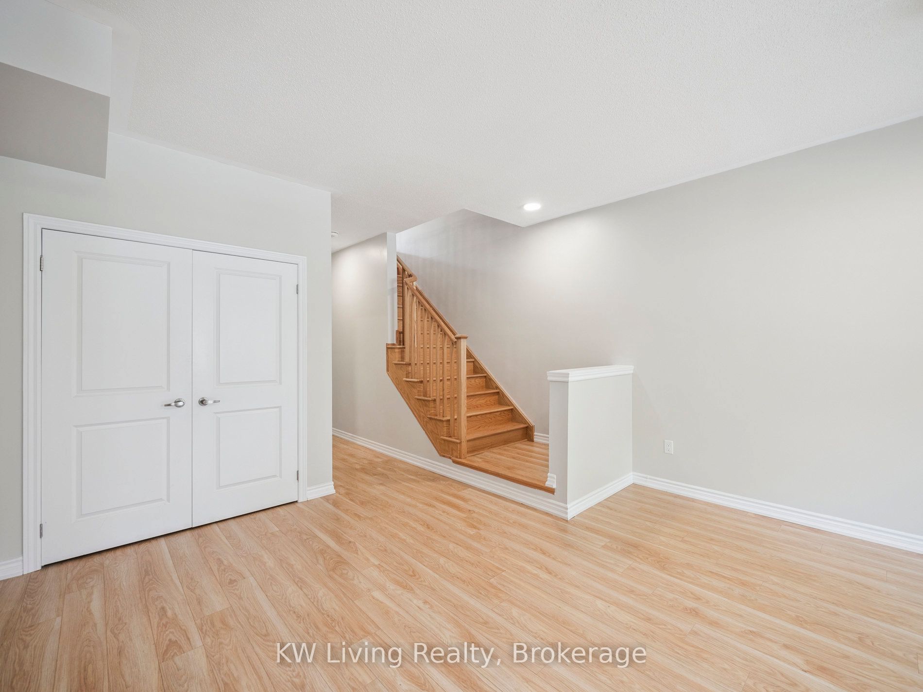 37 Robert Joffre Leet Avenue Property Photo 9