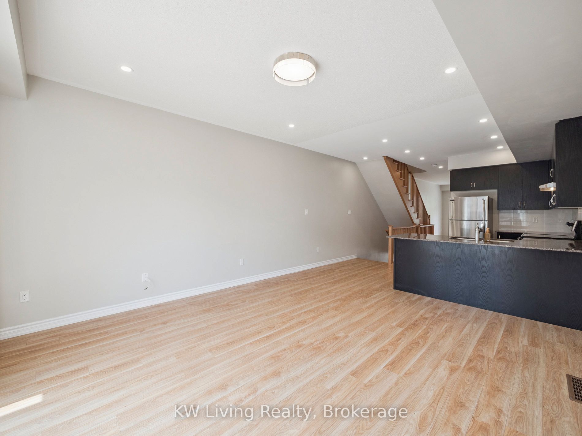 37 Robert Joffre Leet Avenue Property Photo 12