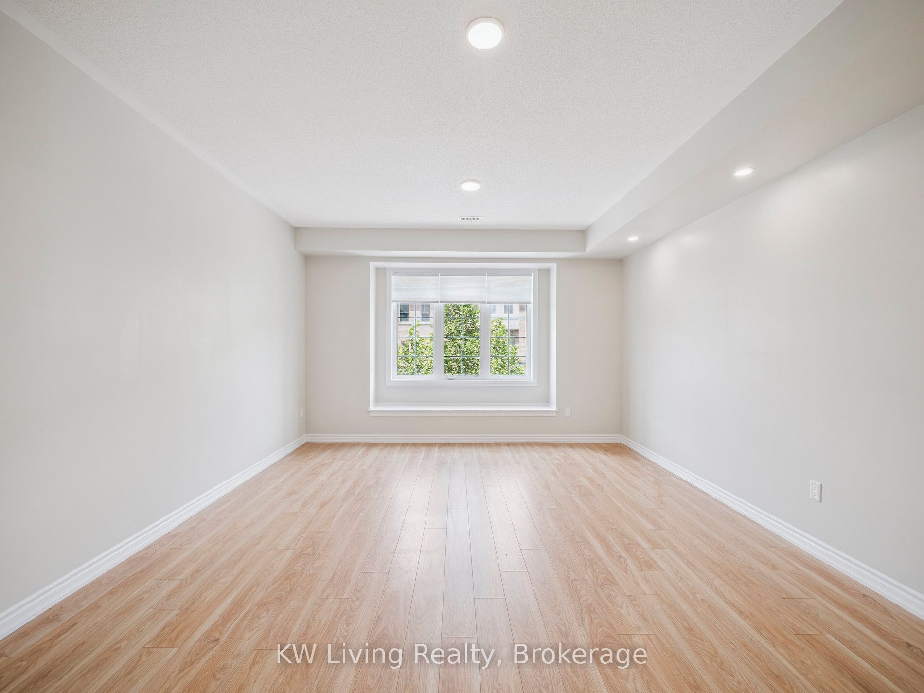 37 Robert Joffre Leet Avenue Property Photo 21