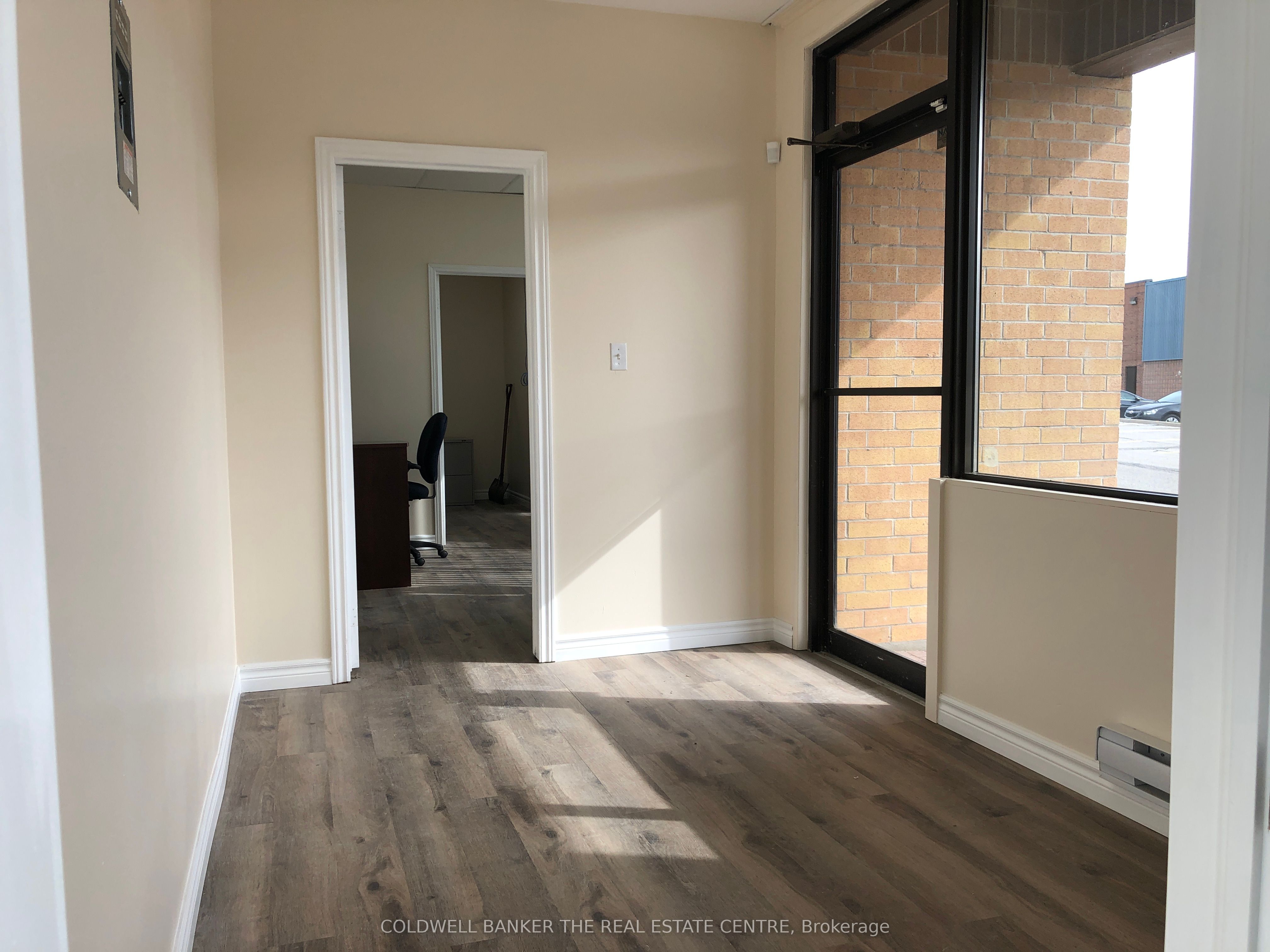 17075 Leslie Street 16/17 Property Photo 6