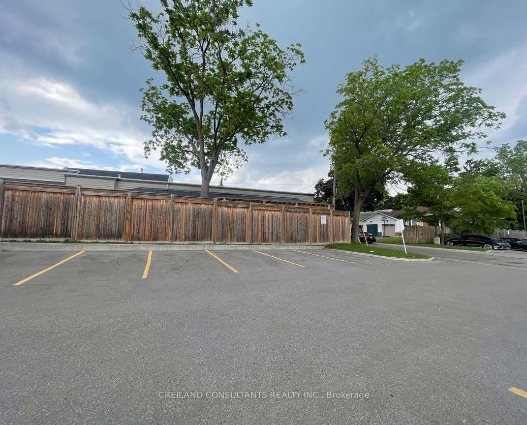 6040 Highway 7 N/a Property Photo 8