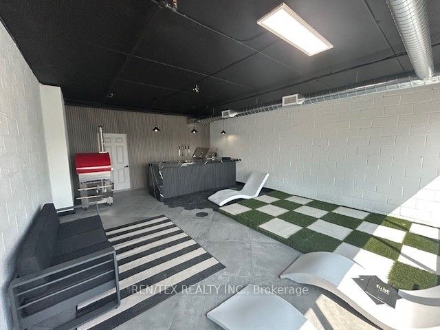 120 Woodstream Boulevard 6 Property Photo 8