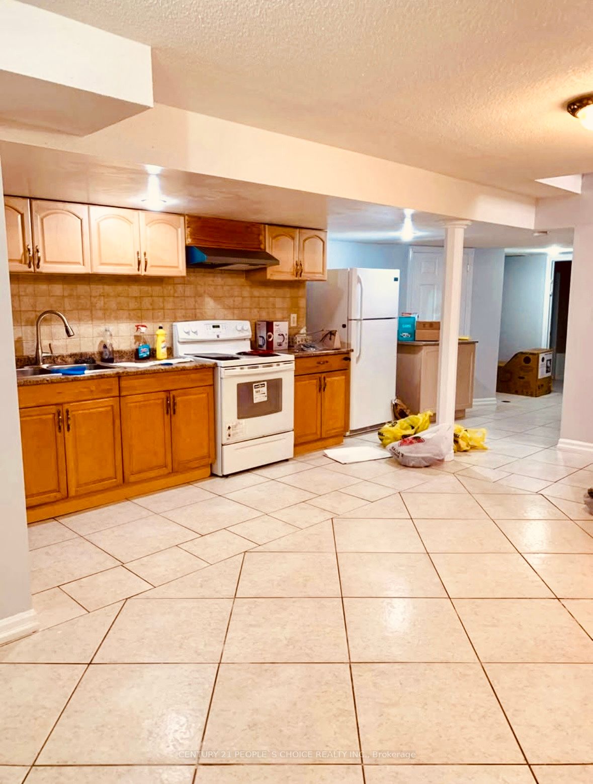 390 Marble Pl Property Photo 1