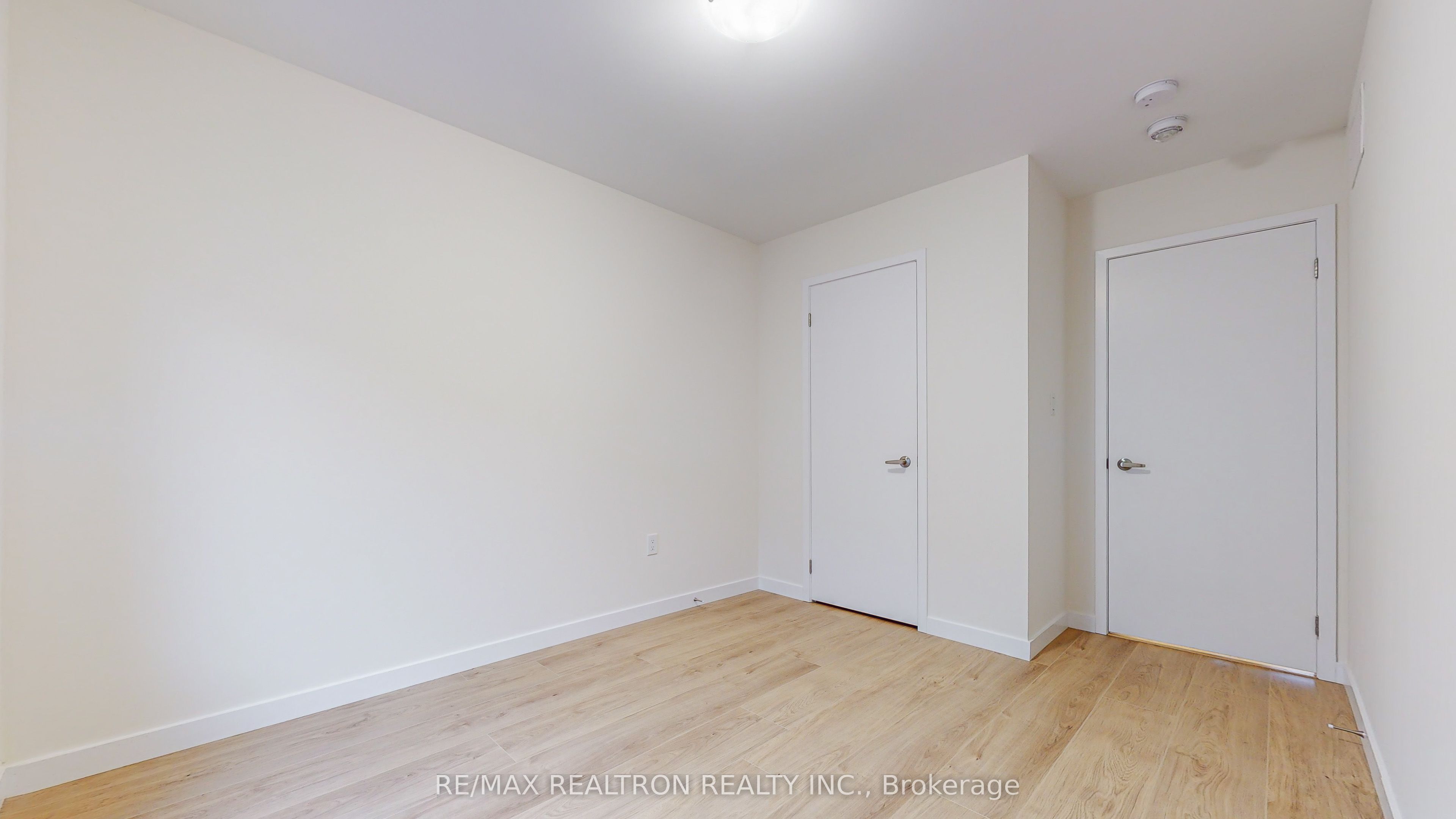 10262 Keele Street Property Photo 11
