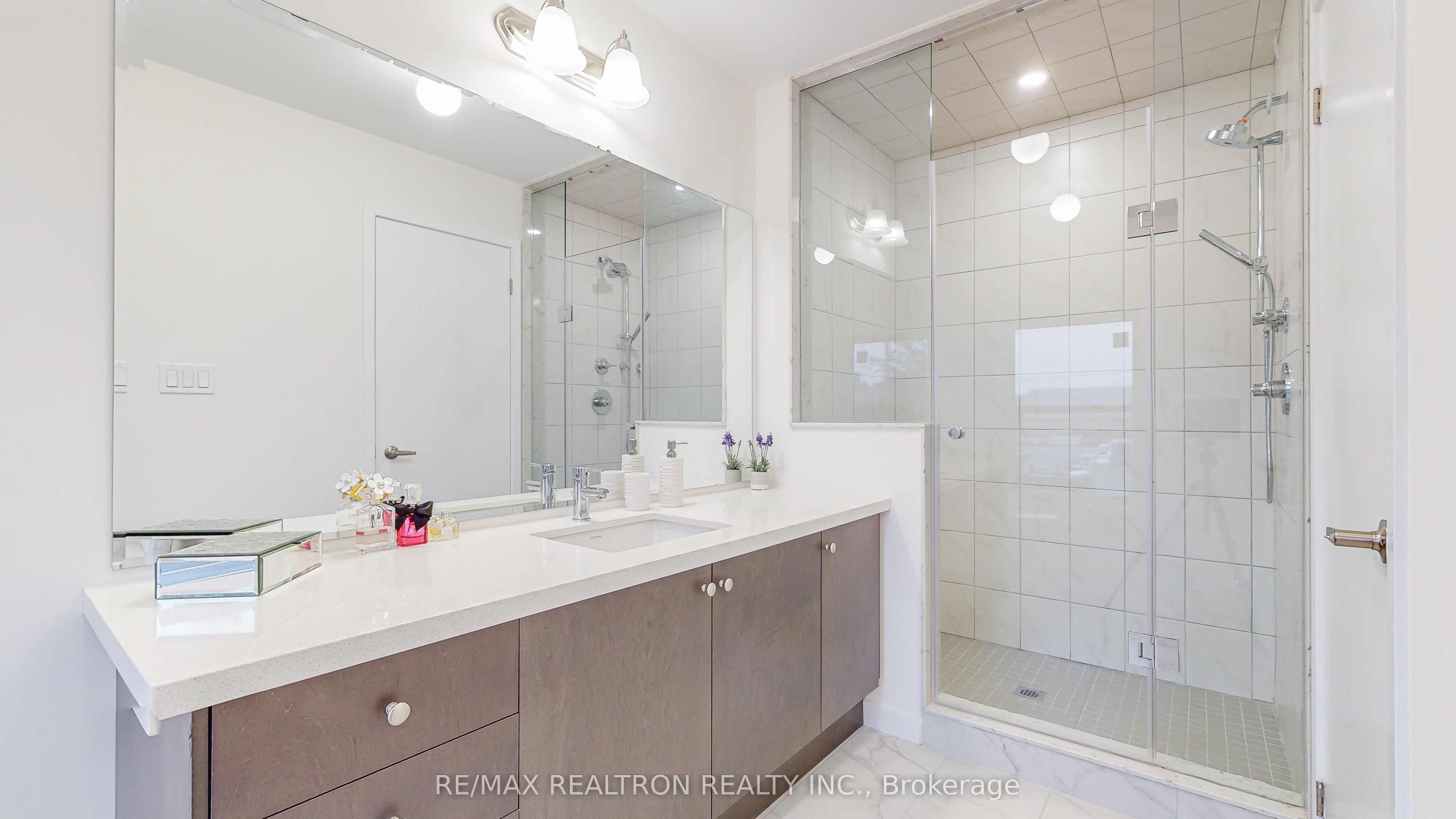 10262 Keele Street Property Photo 18