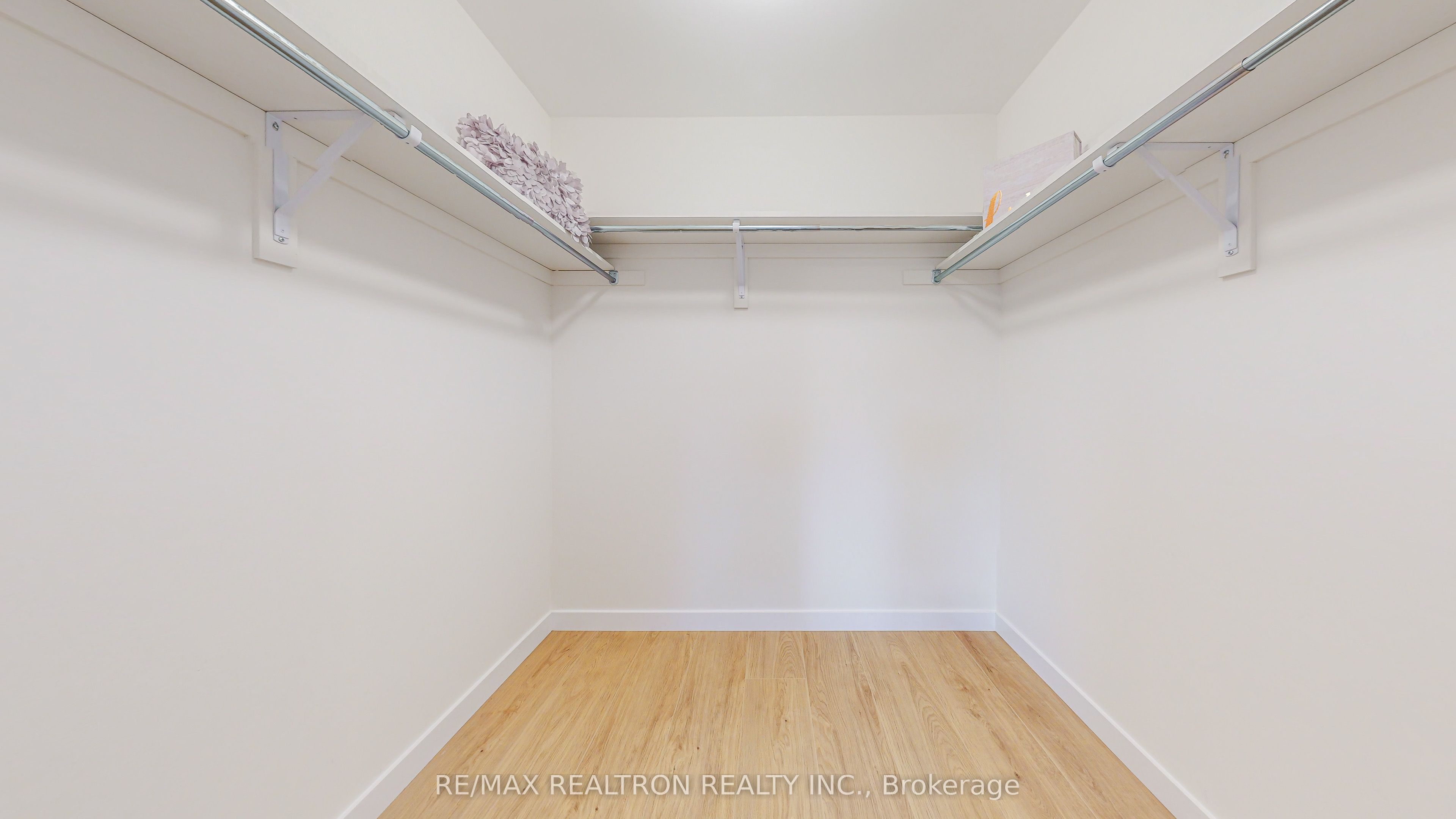 10262 Keele Street Property Photo 19