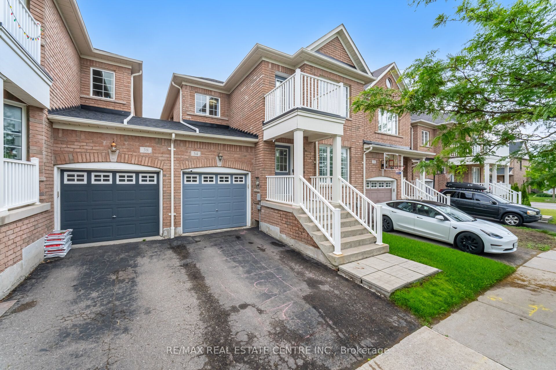 34 Firbank Lane Property Photo 4