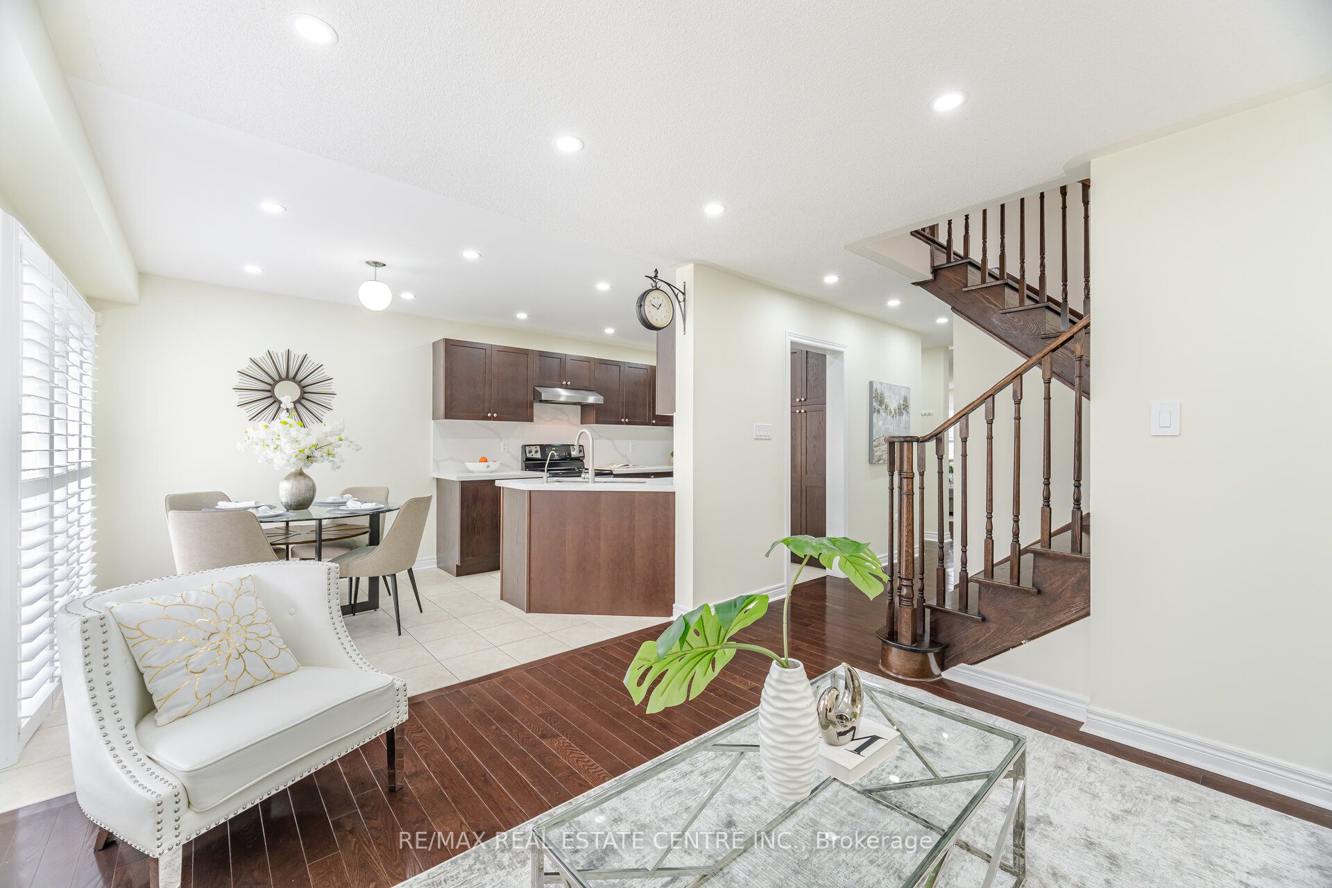 34 Firbank Lane Property Photo 11