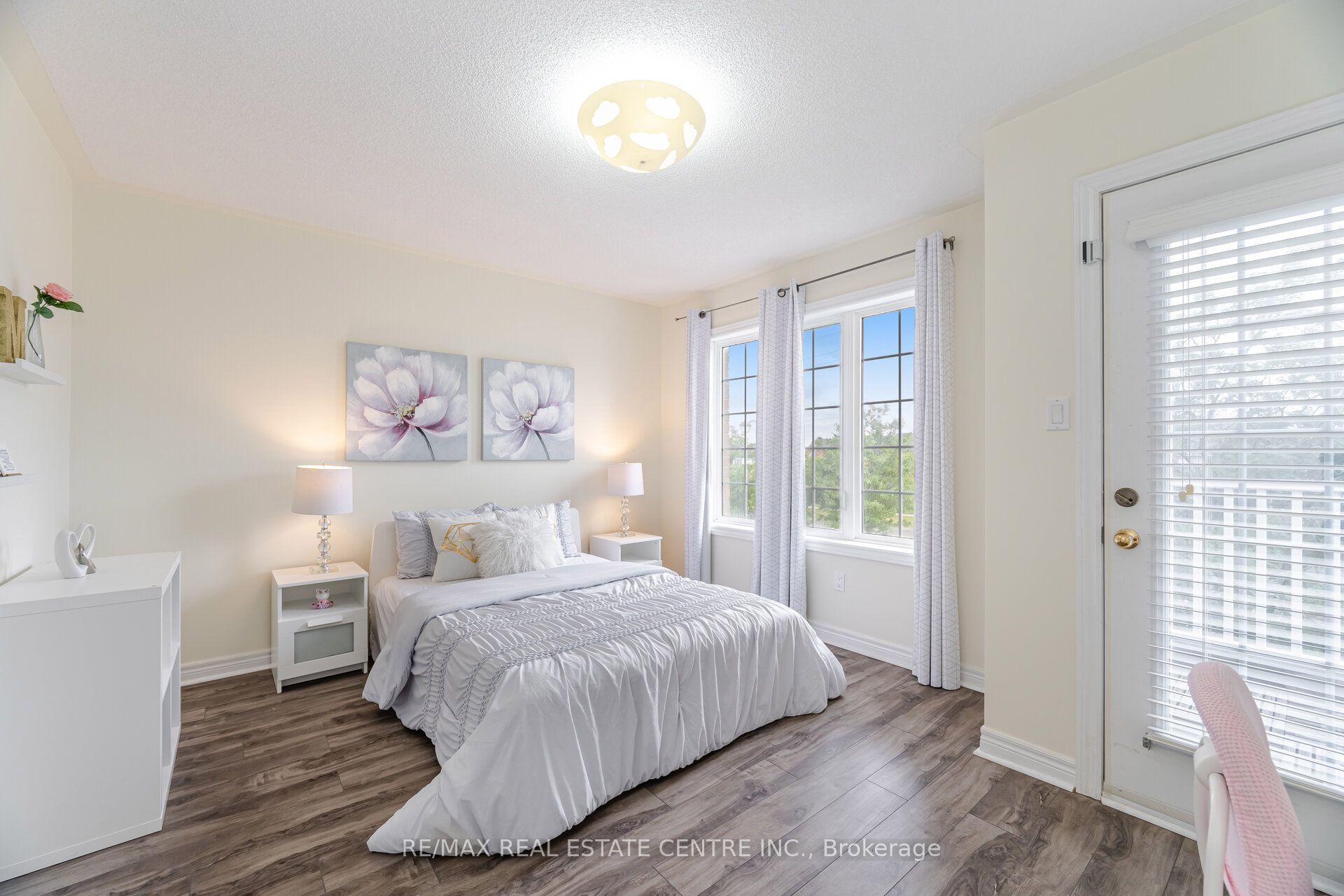 34 Firbank Lane Property Photo 27