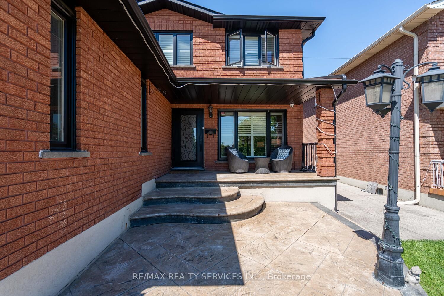 10 Gold Finch Place Property Photo 5