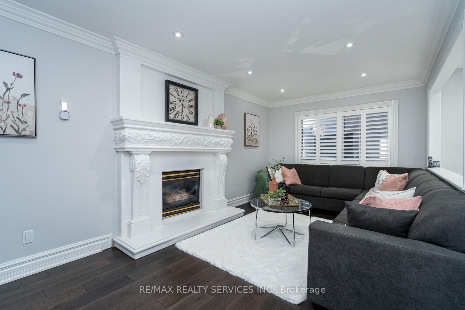 10 Gold Finch Place Property Photo 8
