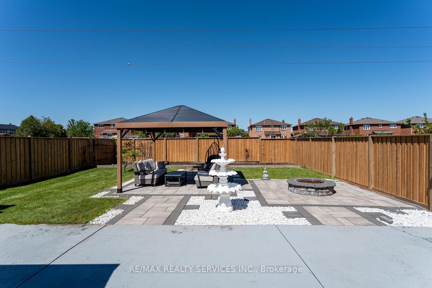 10 Gold Finch Place Property Photo 48